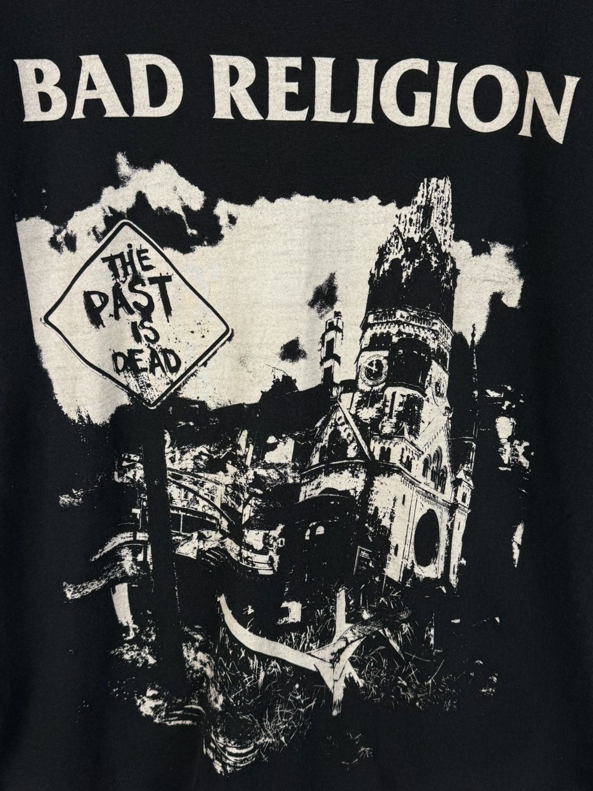 Band Tees Vintage Bad Religion The Past Is Dead Punk Band T-Shirt M Size US M / EU 48-50 / 2 - 2 Thumbnail