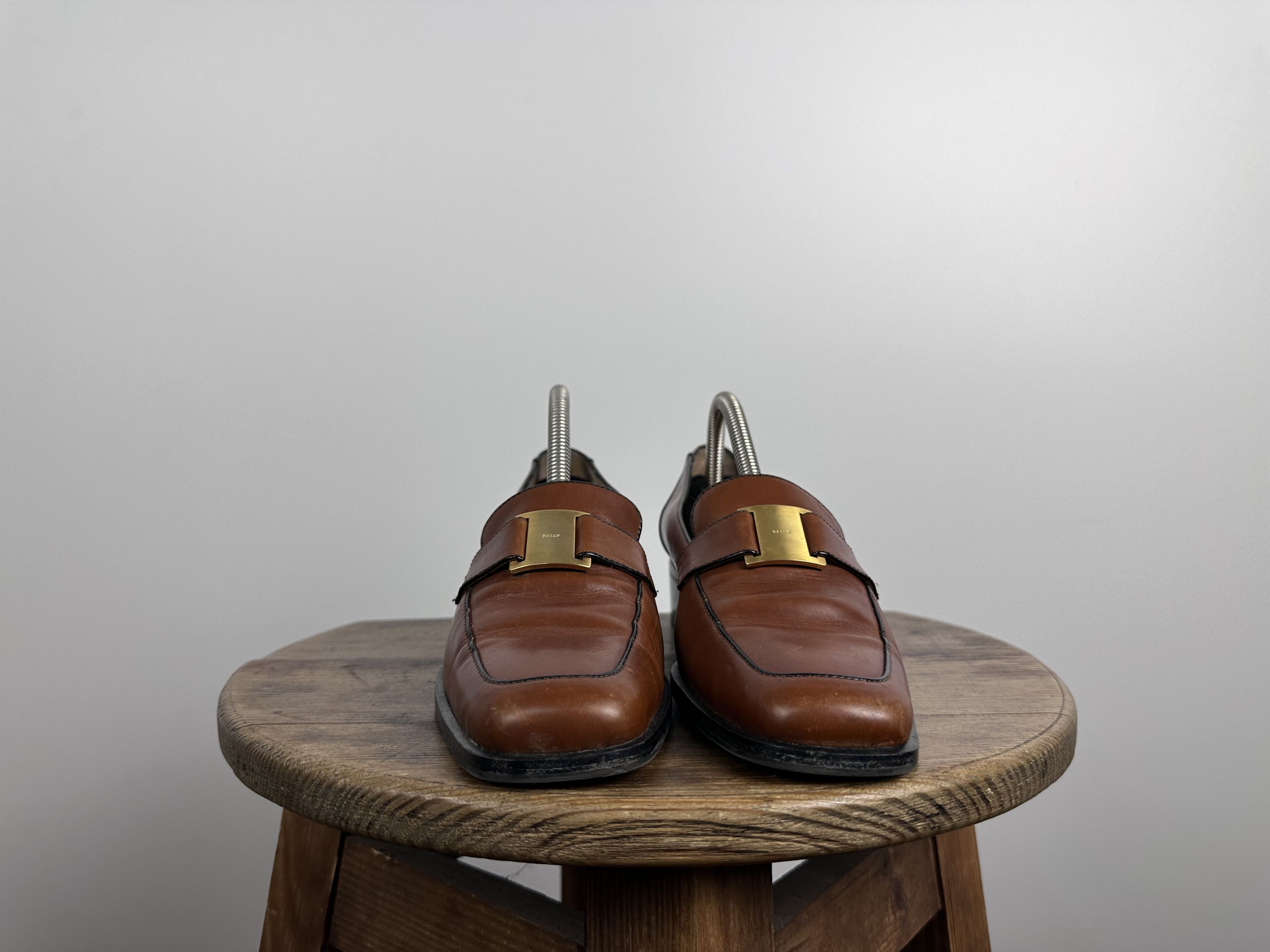 Bally × Grailed BALLY Switzerland Brown Low Heel Classic Leather Loafer Size US 6 / IT 36 - 3 Thumbnail