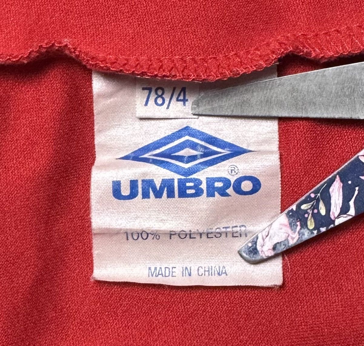Umbro 1990s Umbro Template Football Shirt Soccer Jersey Vintage Size US L / EU 52-54 / 3 - 12 Thumbnail