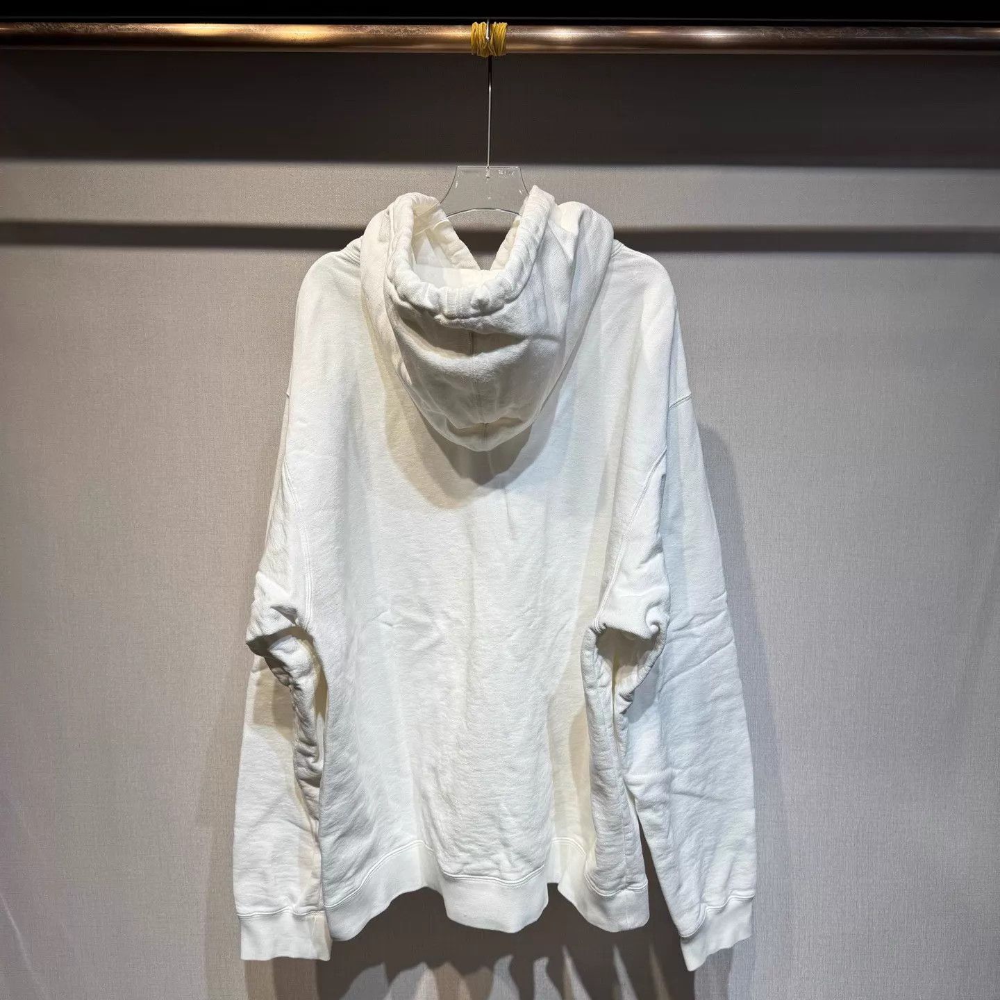 Gucci Gucci white chest belt logo hoodie XXL new Size US XXL / EU 58 / 5 - 2 Thumbnail