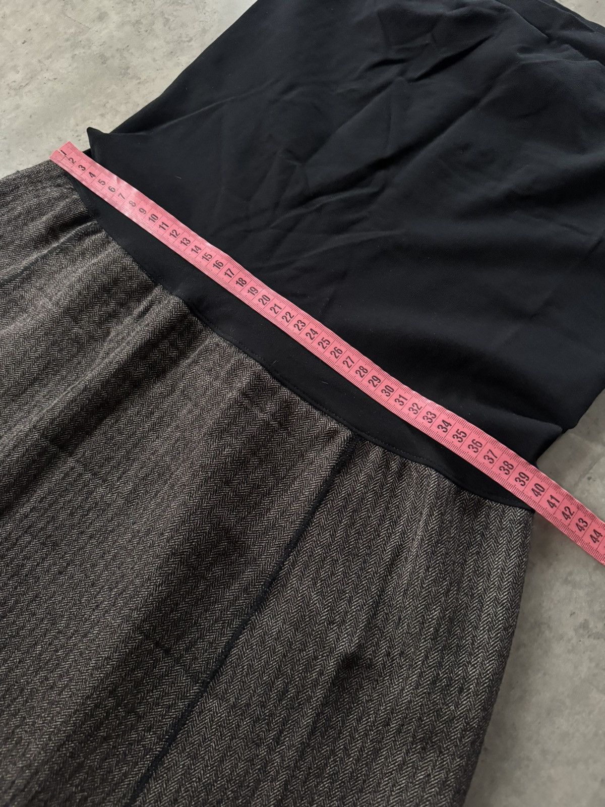 Wolford Wolford UK12/USA8/F40 wool long skirt casual Size 30" / US 8 / IT 44 - 10 Thumbnail