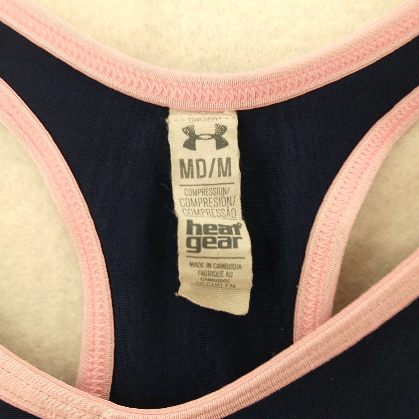 Under Armour VINTAGE Under Armour Sports Bra Top Womens Medium Black Training Workout Gym Size M / US 6-8 / IT 42-44 - 5 Thumbnail