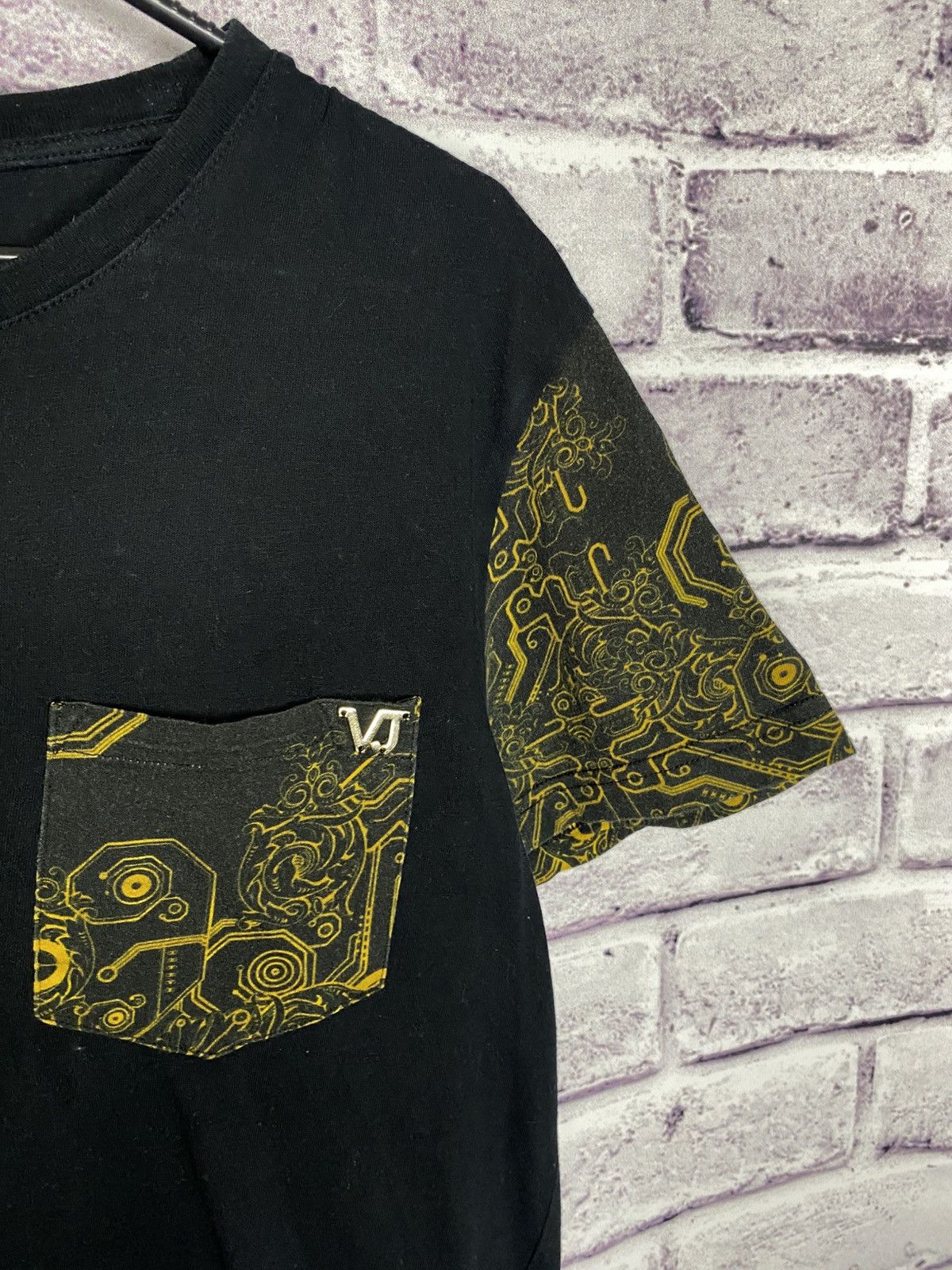 Versace Mens Versace Jeans Luxury T-Shit Multi-Printed Sleeves Size US S / EU 44-46 / 1 - 4 Thumbnail