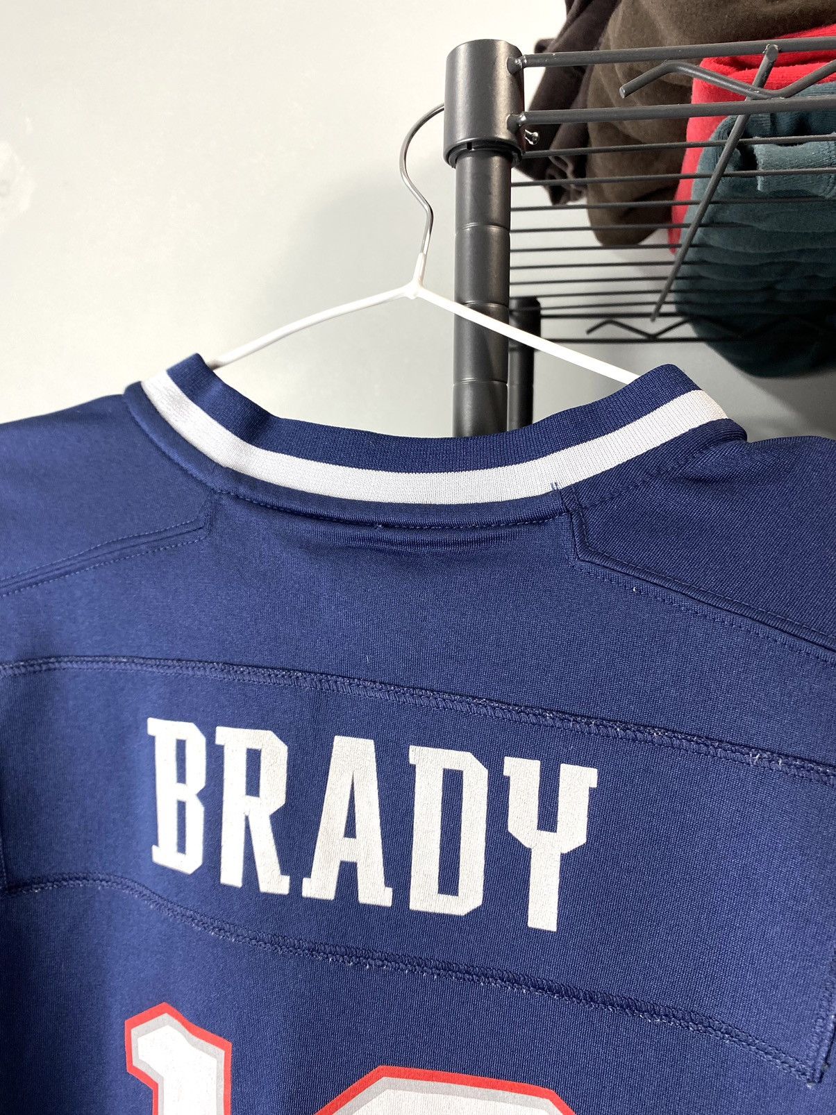 NFL Vintage Nike tee NFL Patriots 12 Brady Jersey T Shirt Size US L / EU 52-54 / 3 - 12 Thumbnail