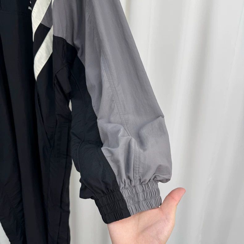 Other Balenciaga Embroidered monogrammed two-hook trench coat Size S / US 4 / IT 40 - 4 Thumbnail
