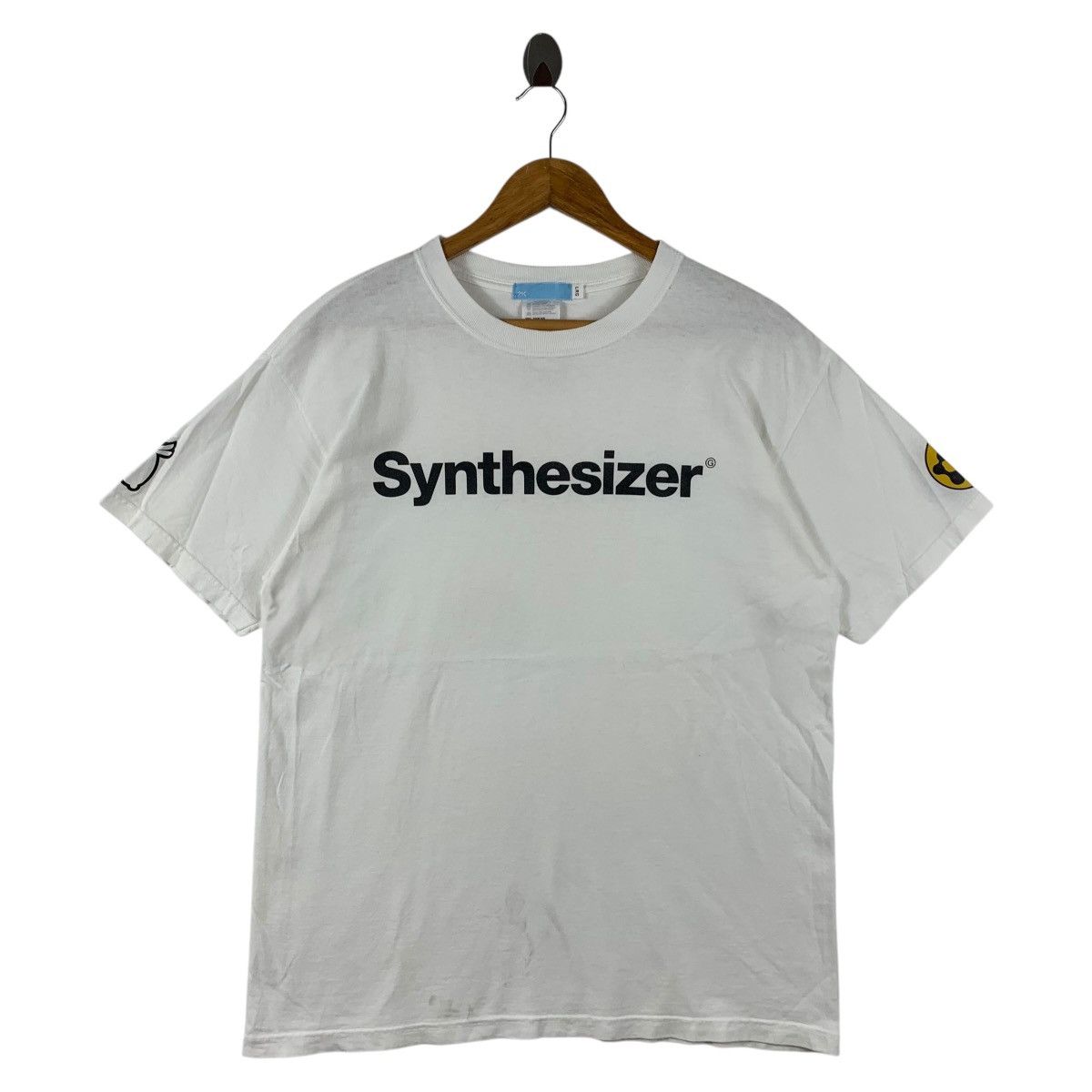 Vintage Vintage SYNTHESIZER groovision 2001 art exhibition Men Tees Size US L / EU 52-54 / 3 - 1 Thumbnail