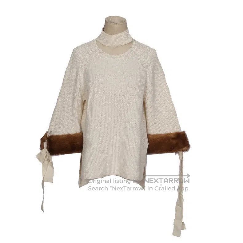Fendi Fendi Cashmere blended with mink fur knitted sweater Size XS / US 0-2 / IT 36-38 - 1 Thumbnail