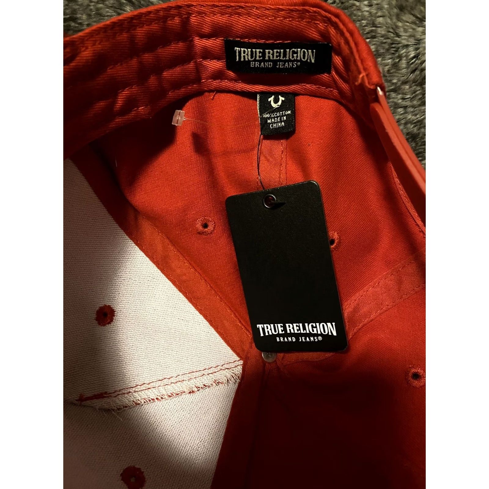 True Religion NWT True Religion Horseshoe Logo Hat Red/Black Logo Cap Snapback Adjustable Size ONE SIZE - 7 Thumbnail