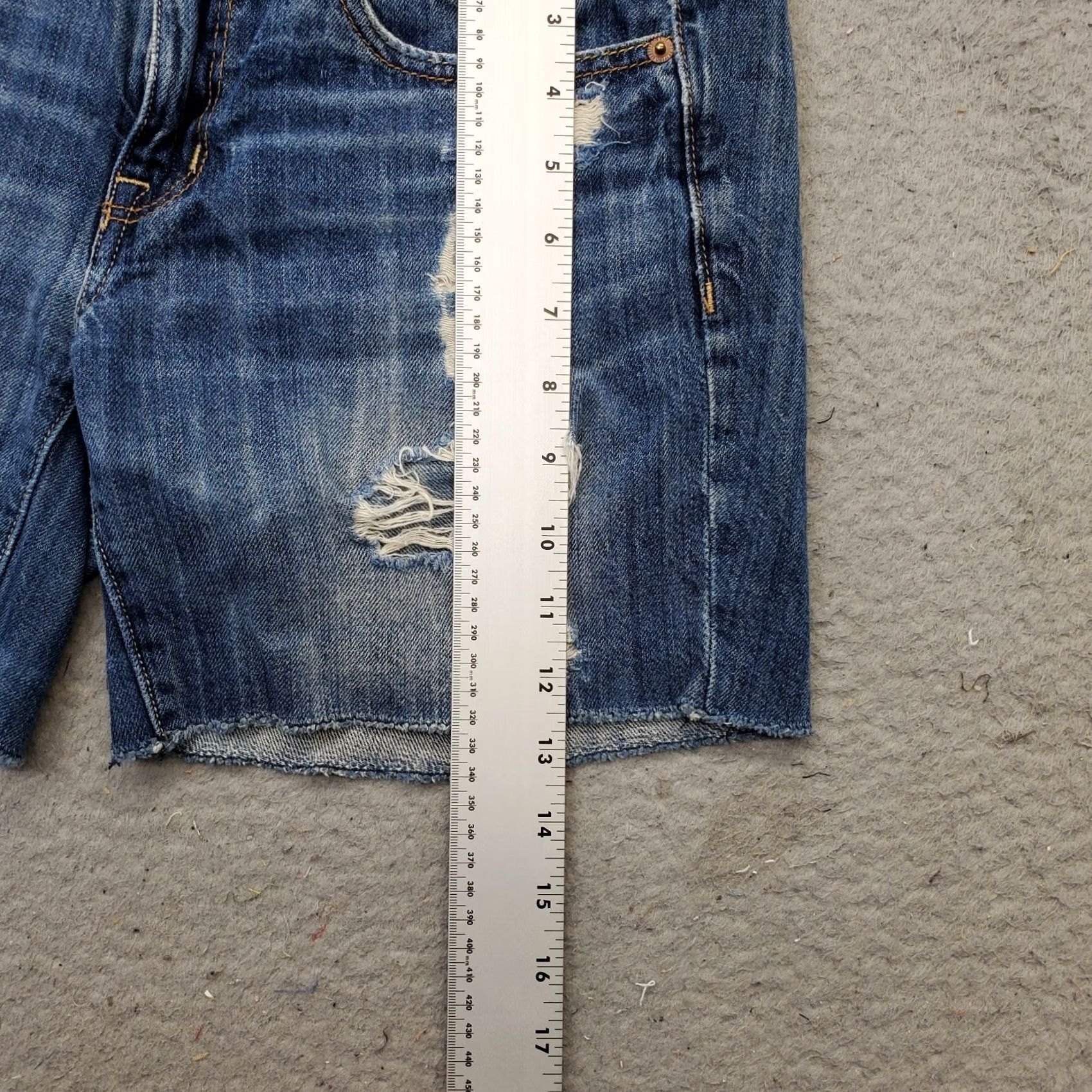 American Eagle Outfitters American Eagle Outfitters Live Your Life Jeans Shorts Womens Size 2 Blue Denim Bermuda Casual 5-Pocket Distressed Denim Size 26" / US 2 / IT 38 - 8 Thumbnail