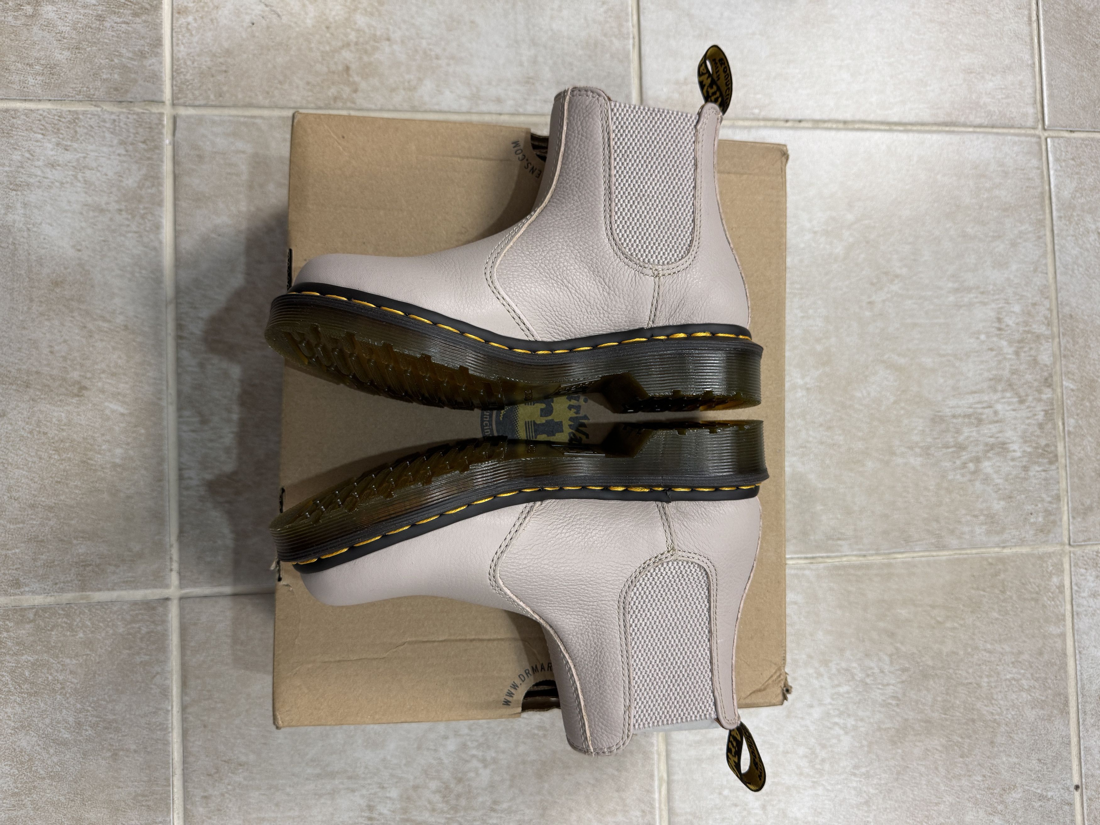 Dr. Martens Dr. Martens Chelsea boots Virginia 5US 36EU Size US 5 / IT 35 - 2 Thumbnail