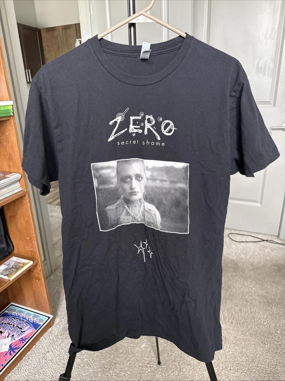 Other Secret Shame Band Zero T Shirt Black Graphic men L Asheville Size US L / EU 52-54 / 3 - 1 Thumbnail