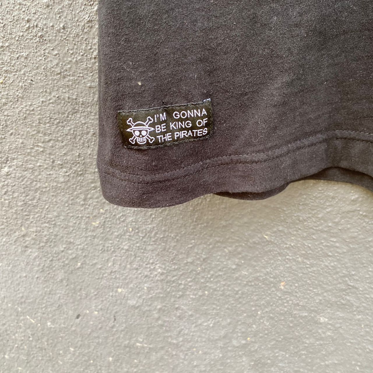 Uniqlo Thrashed One Piece X Uniqlo Tee Size US L / EU 52-54 / 3 - 4 Thumbnail