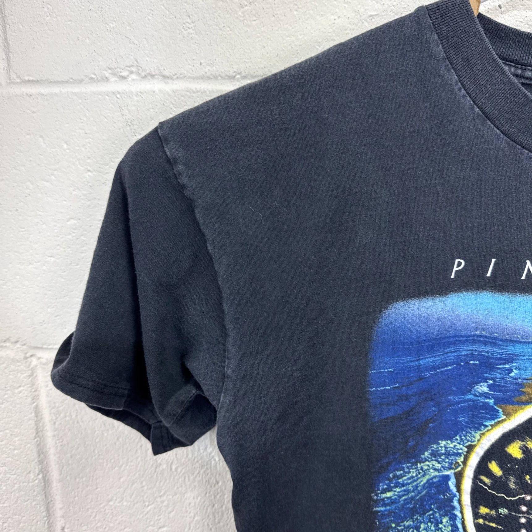 Vintage VINTAGE Pink Floyd PULSE T-Shirt Large Black 90s Graphic Print Mens Size US L / EU 52-54 / 3 - 5 Thumbnail