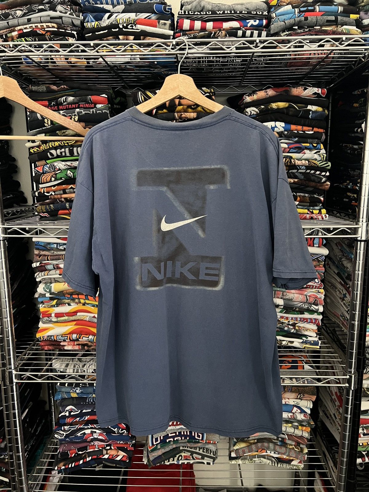 Nike 90s Nike Athletics Swoosh Tee Size US XL / EU 56 / 4 - 1 Thumbnail