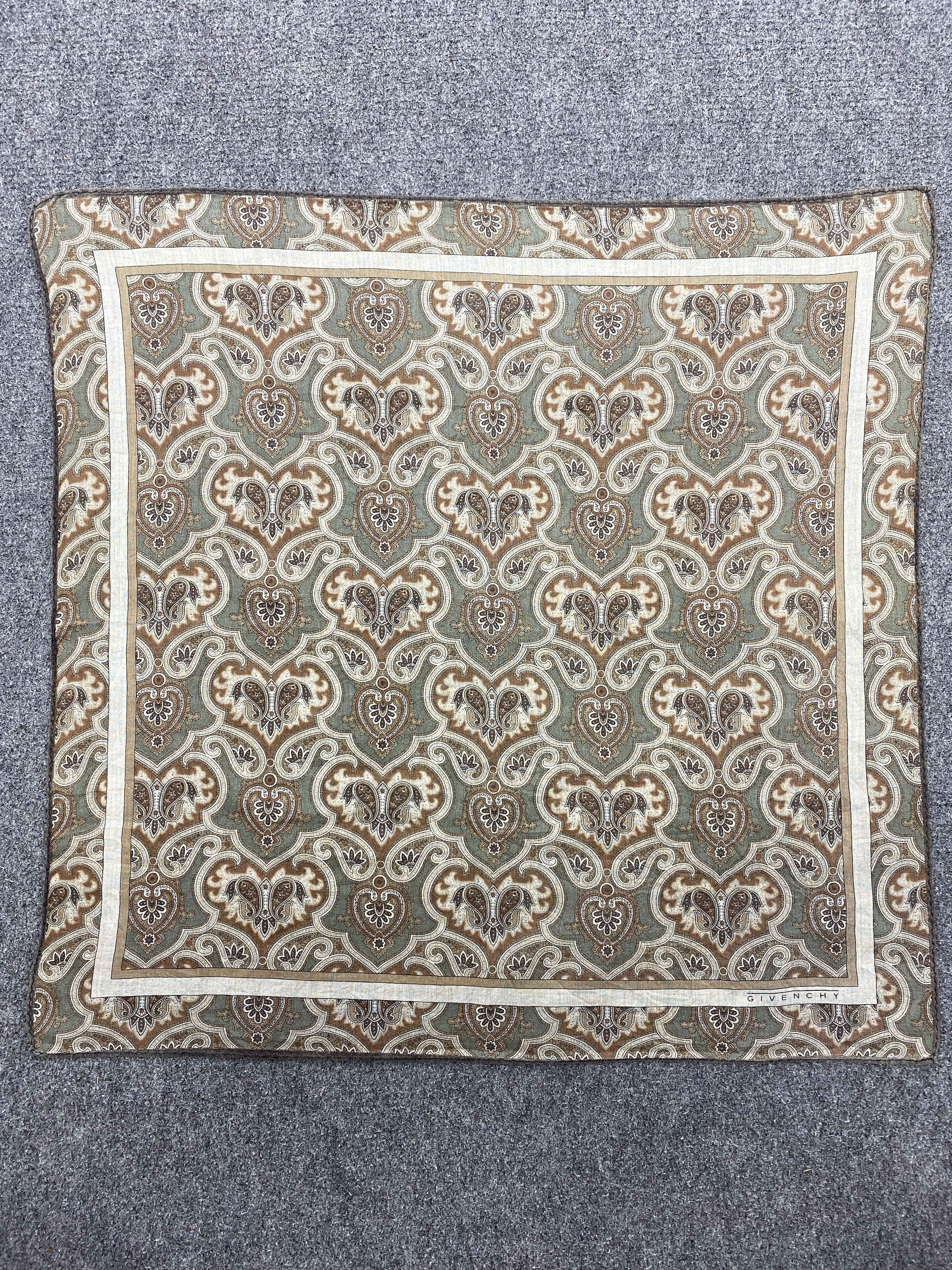 Givenchy Givenchy Handkerchief / Neckerchief / Bandana HKC0949 Size ONE SIZE - 4 Thumbnail