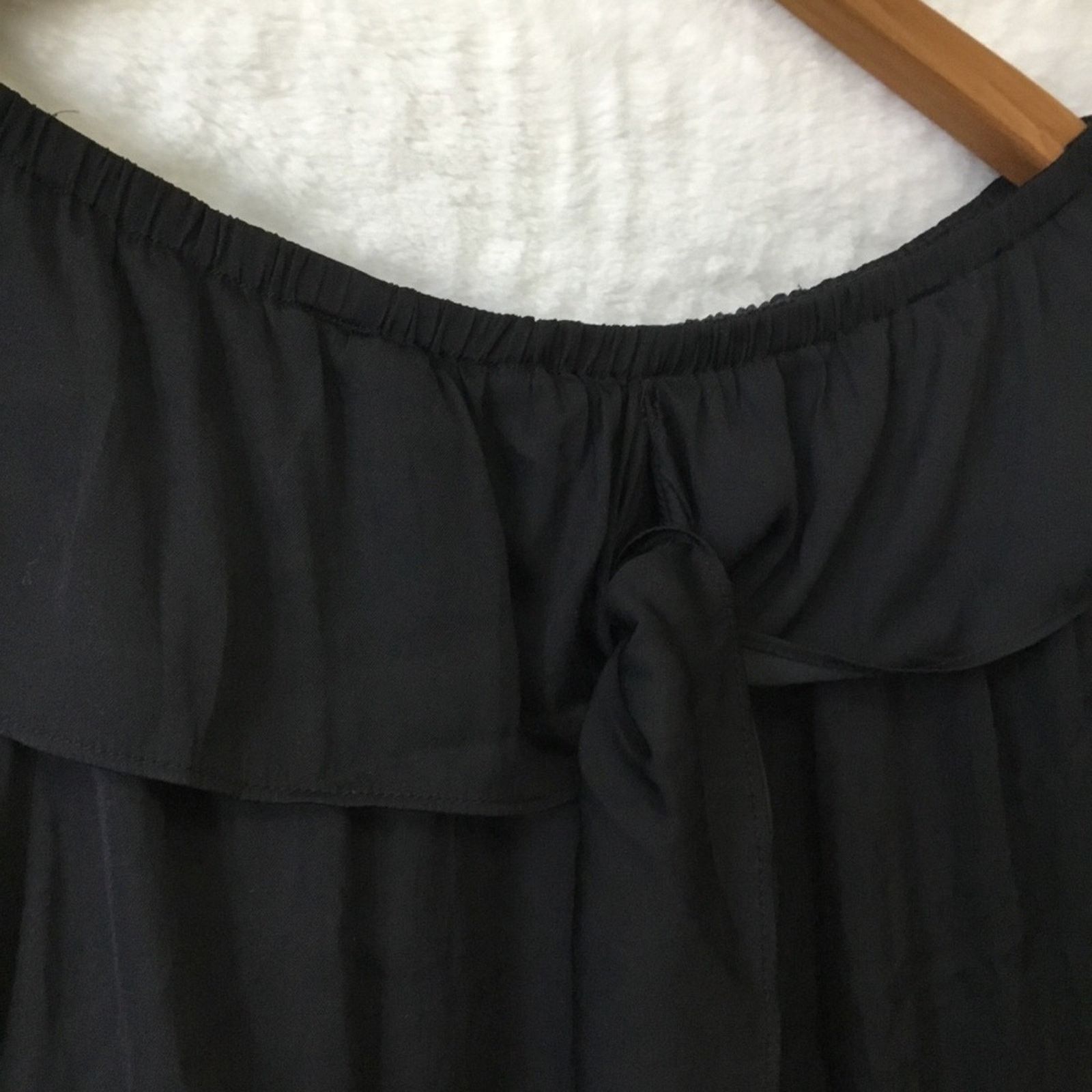 Other Archives Black Ruffled Off-The-Shoulder Top Size M / US 6-8 / IT 42-44 - 9 Thumbnail