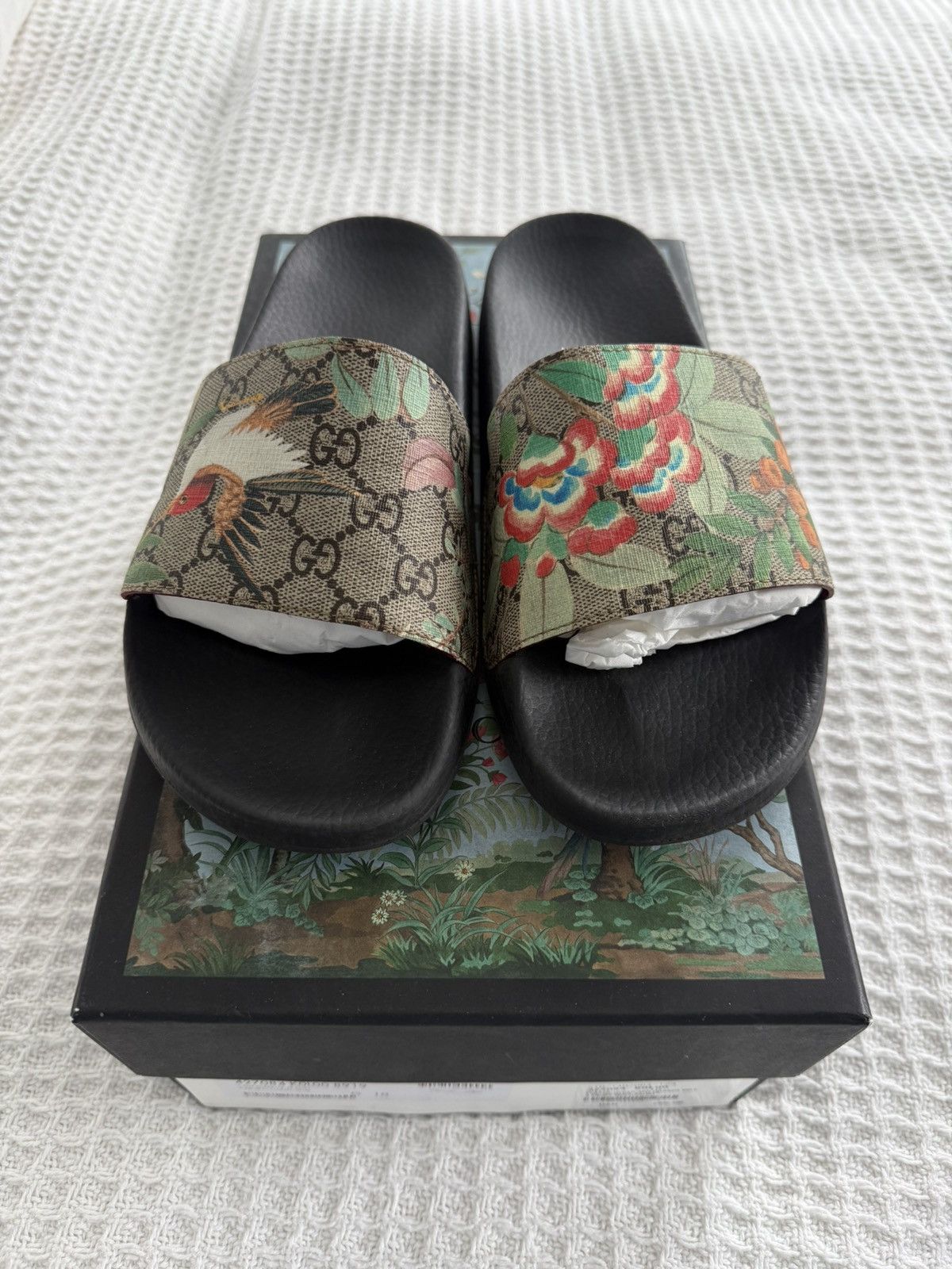 Gucci RARE Gucci Flip Flops Size 10 - Tian Bloom Flora Bird Size US 10 / EU 43 - 1 Thumbnail