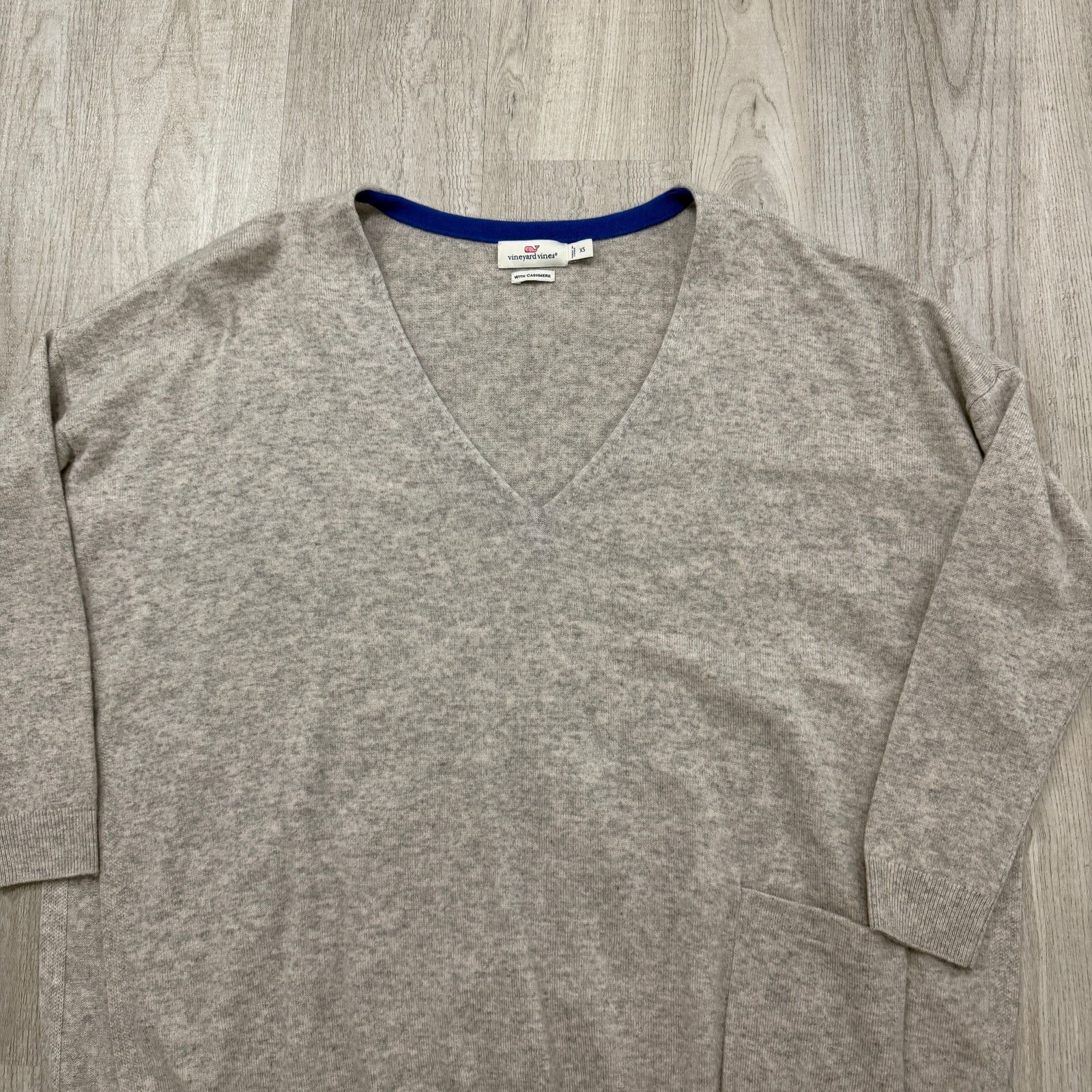 Vineyard Vines Vineyard Vines Sweater Womens Extra Small Gray Wool Cashmere Size XS / US 0-2 / IT 36-38 - 2 Thumbnail
