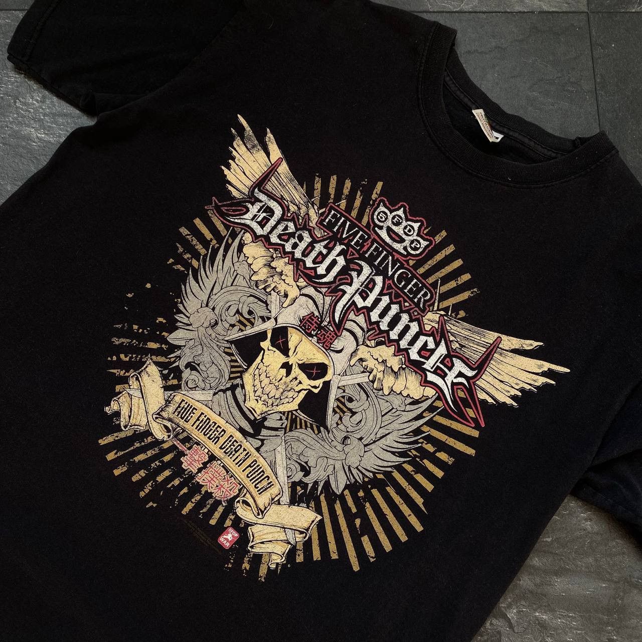 Band Tees × Vintage Vintage Five Finger Death Punch Band Tee Size US M / EU 48-50 / 2 - 2 Thumbnail