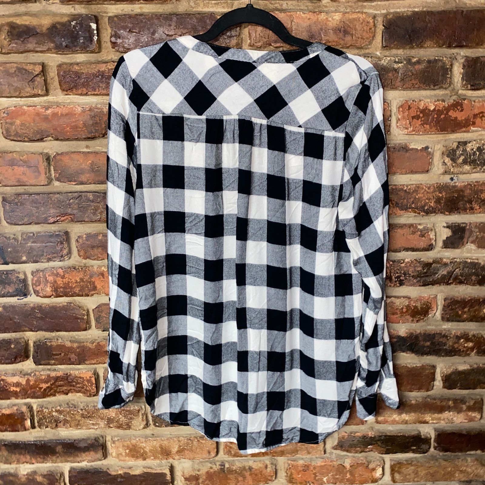 Other Universal Thread Black White Plaid V-Neck Twill Top Small Size S / US 4 / IT 40 - 7 Thumbnail