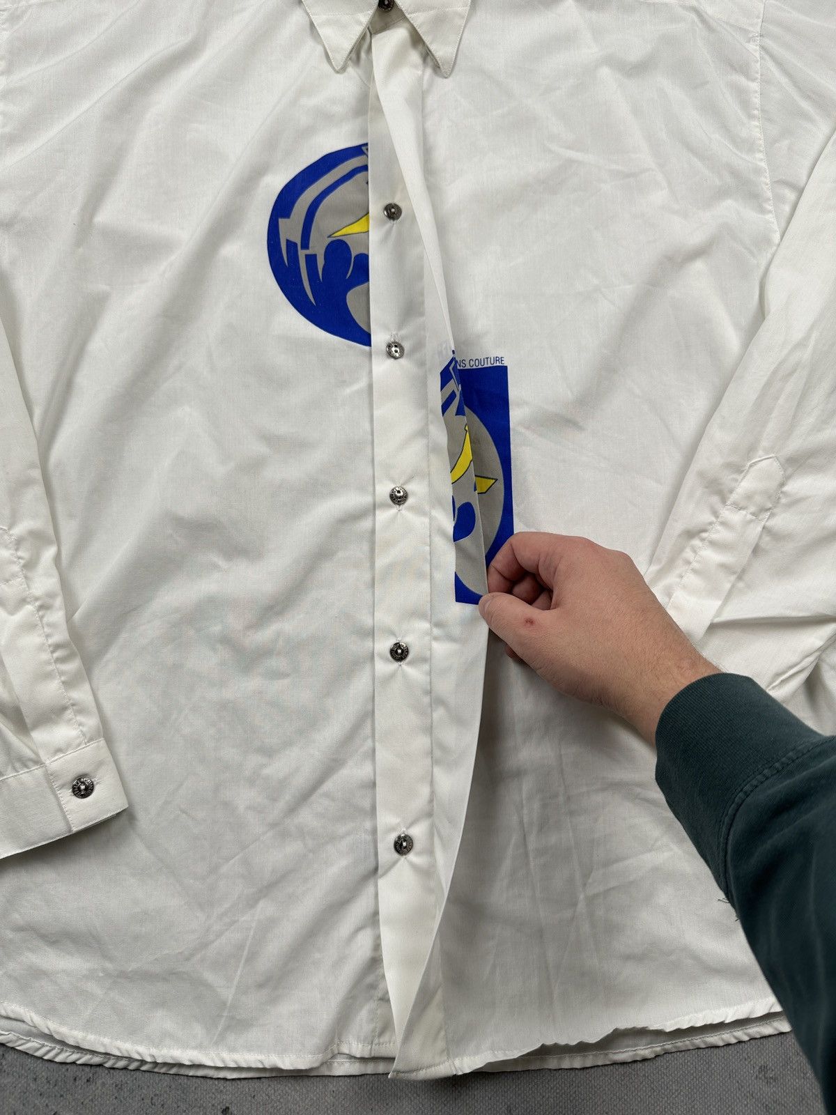 Versace Jeans Couture Archive Versace Jeans Couture Graphic White Shirt Y2K 90s Size US XL / EU 56 / 4 - 3 Thumbnail