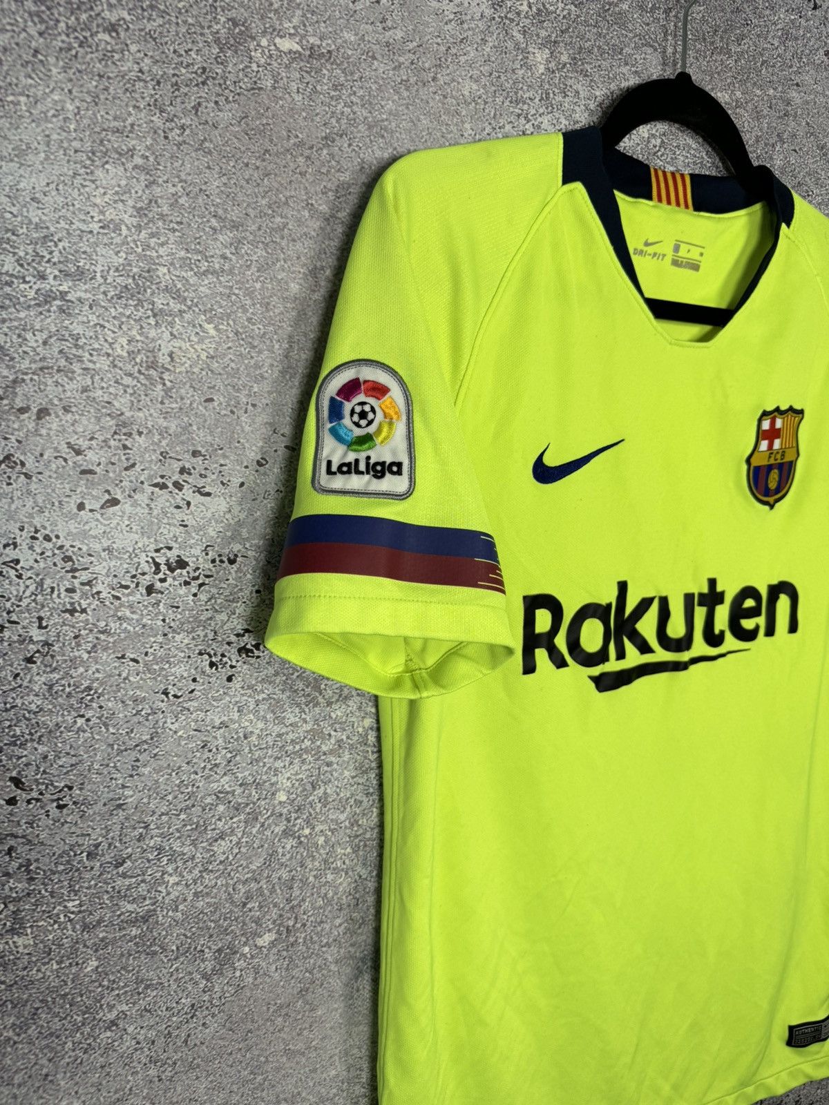 Nike Vintage FC Barcelona 2018/19 Away Nike Soccer Jersey Size US S / EU 44-46 / 1 - 4 Thumbnail