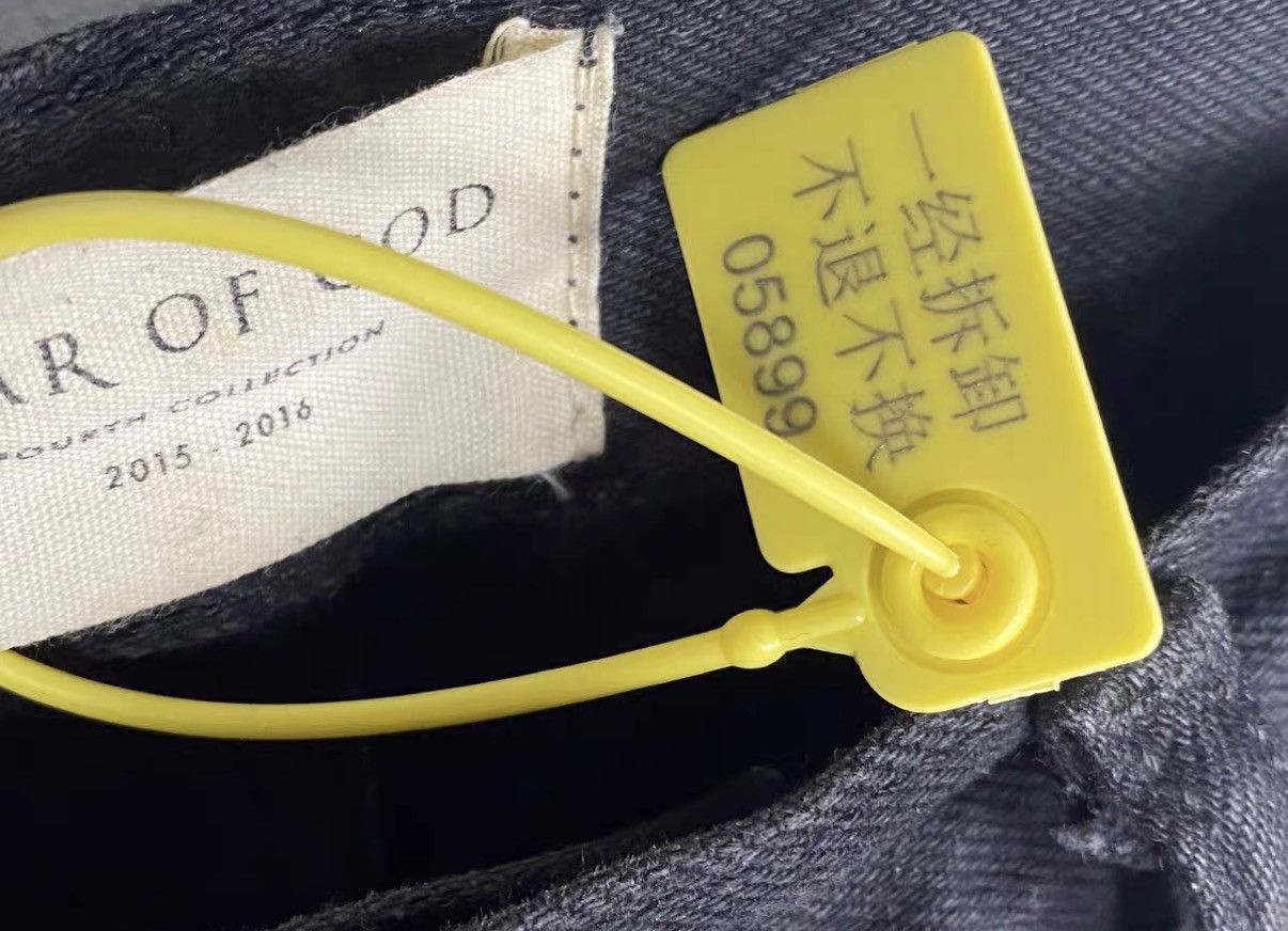 Fear of God Fear Of God 4th SSENSE Exclusive Distressed Denim Jeans J31 Size US 29 - 7 Thumbnail