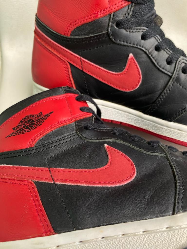 Nike 1994 Jordan 1 Breds Size US 8 / EU 41 - 5 Thumbnail