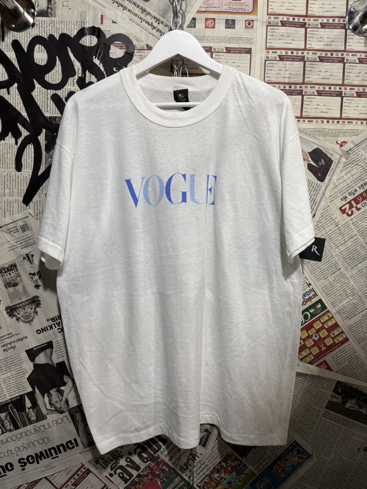 Other VOGUE MEGAZINE 80s Size US XL / EU 56 / 4 - 1 Thumbnail