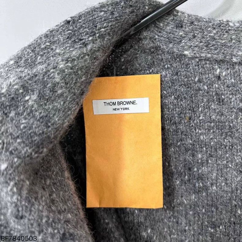 Thom Browne Thom Browne size3 Gray speckled old money cardigan Size US L / EU 52-54 / 3 - 4 Thumbnail