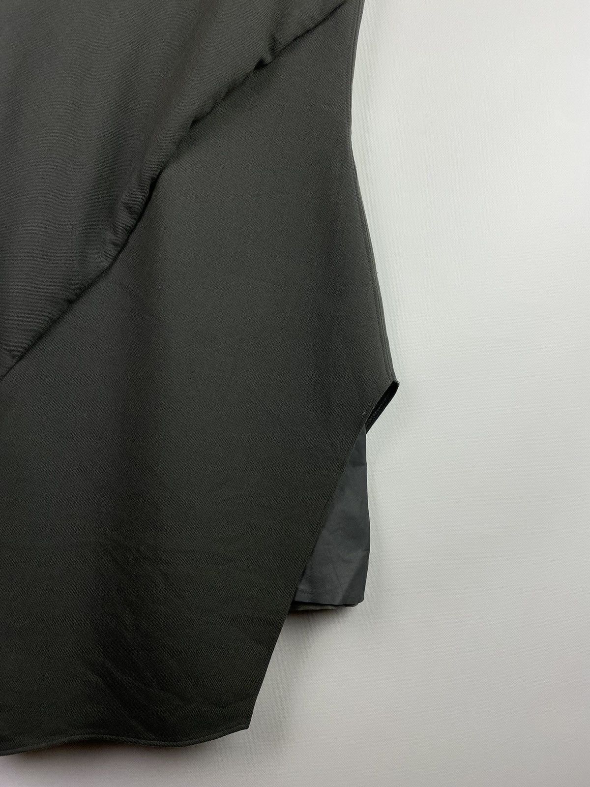 Helmut Lang Helmut Lang ladies assymetrical sleeveless dress size 6 Size M / US 6-8 / IT 42-44 - 7 Thumbnail