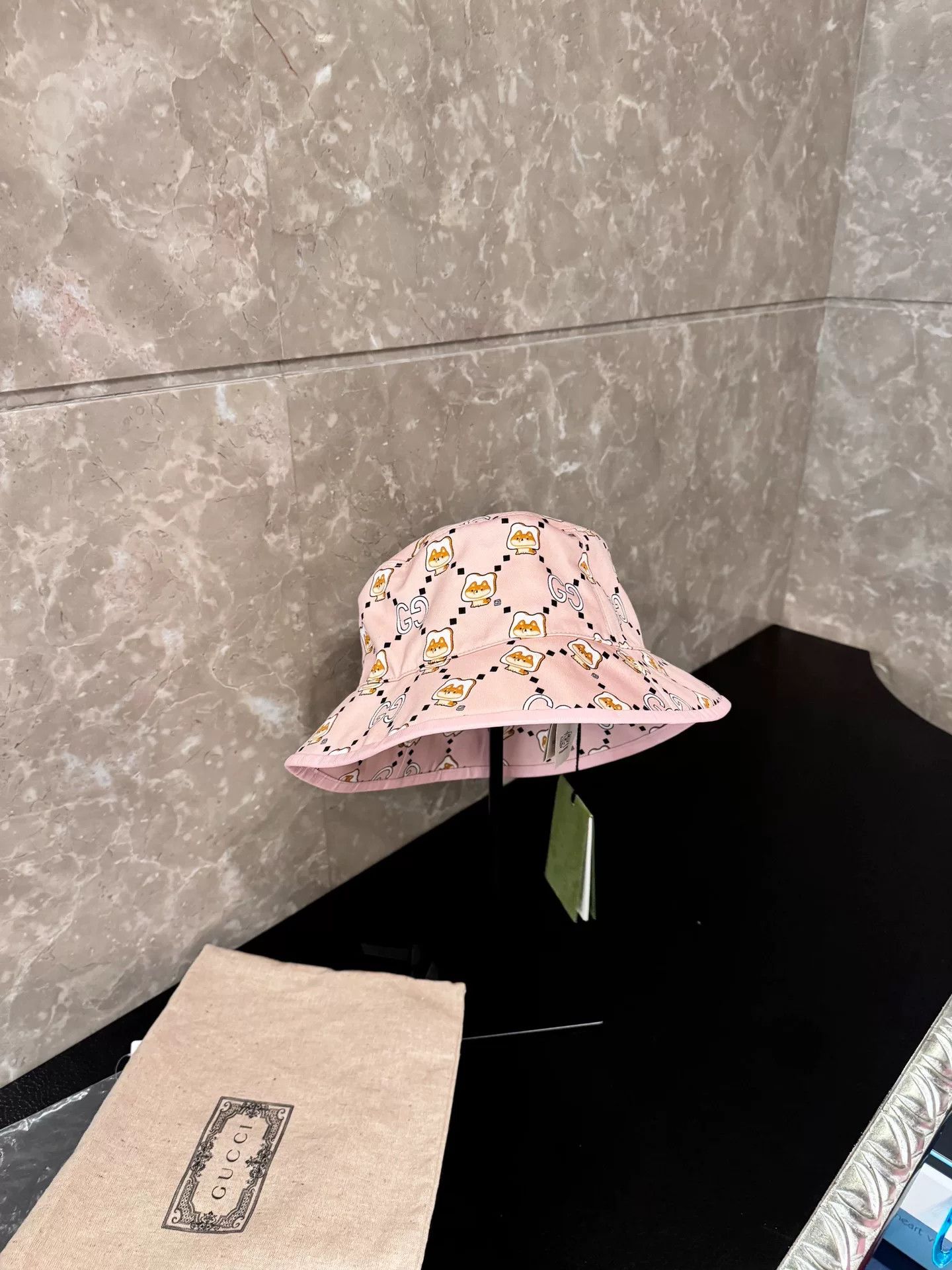 Gucci Gucci x Kawaii Collaboration Bucket Hat Size ONE SIZE - 1 Thumbnail