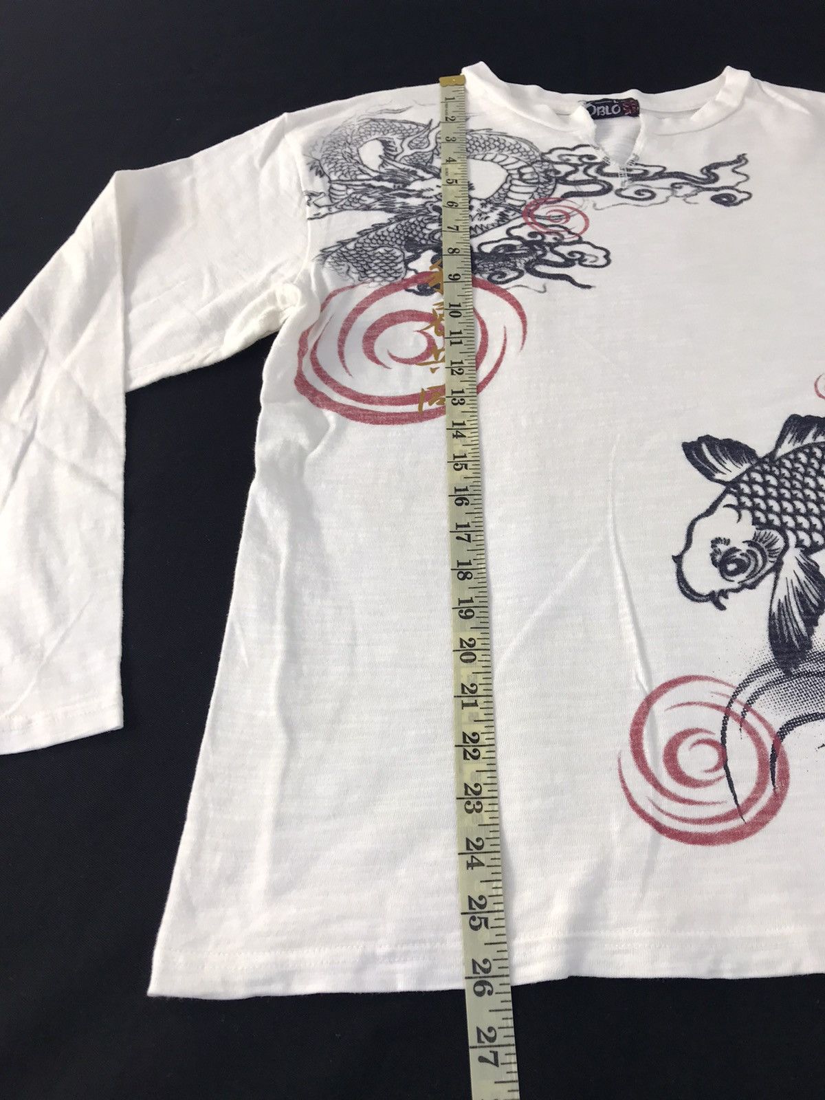 Vintage Oblo Sukajan Dragon Koi Fish Big Screen Longsleeve Tee Size US M / EU 48-50 / 2 - 11 Thumbnail