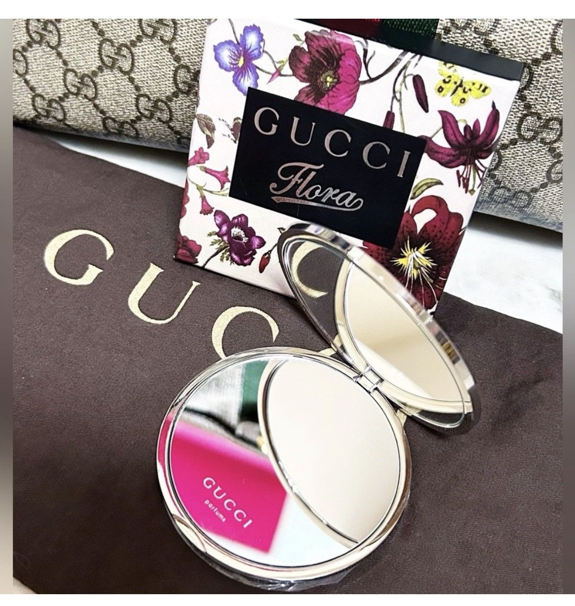 Gucci Authentic Gucci Floral Silver Toned Hand Bag Mirror Size ONE SIZE - 7 Thumbnail