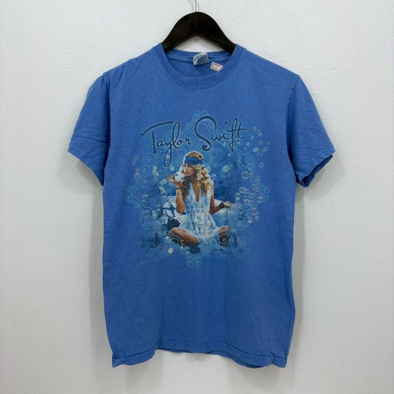 Vintage Vintage Tylor Swift shirt size S wts03 Size US S / EU 44-46 / 1 - 3 Thumbnail