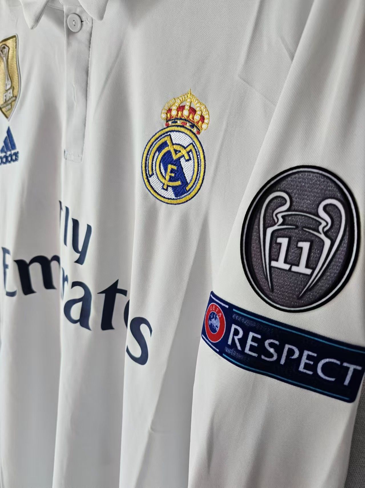 Adidas 2016 2017 Real Madrid #7 C Ronaldo Jersey Size US M / EU 48-50 / 2 - 3 Thumbnail