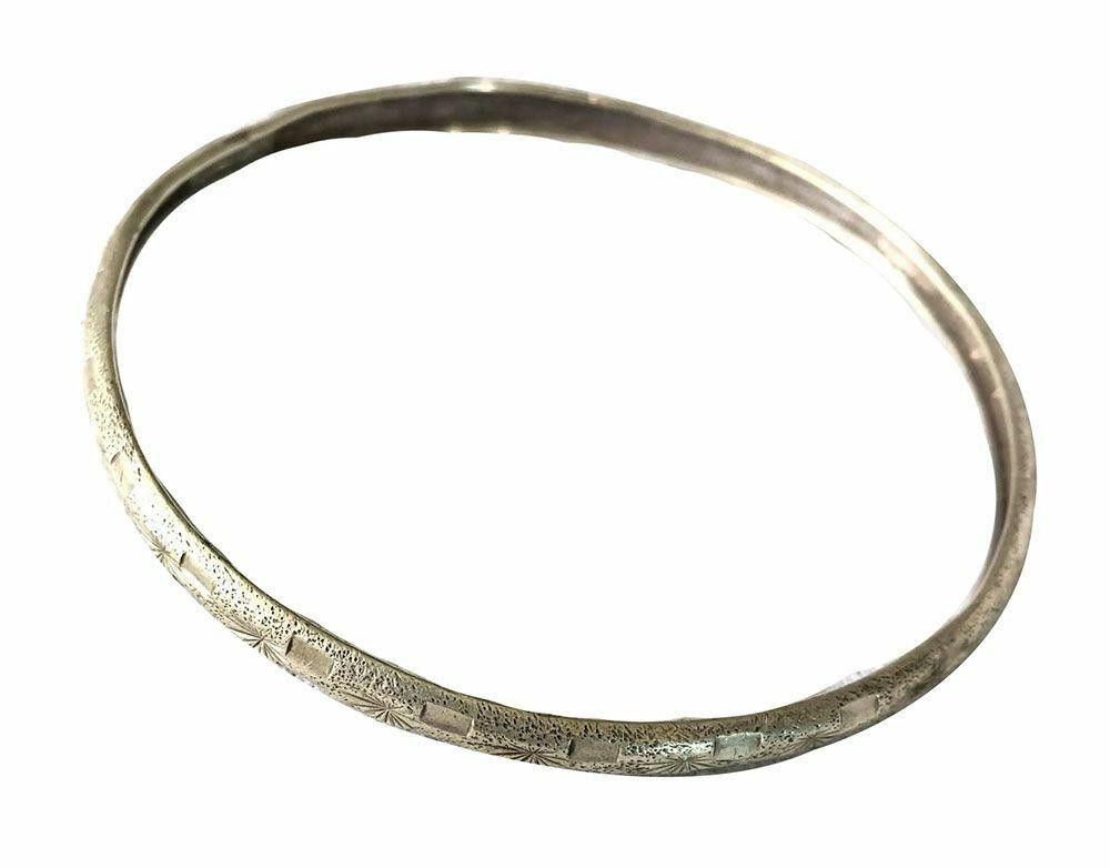 Designer Pre Owned Silver Bracelet. Size ONE SIZE - 2 Thumbnail