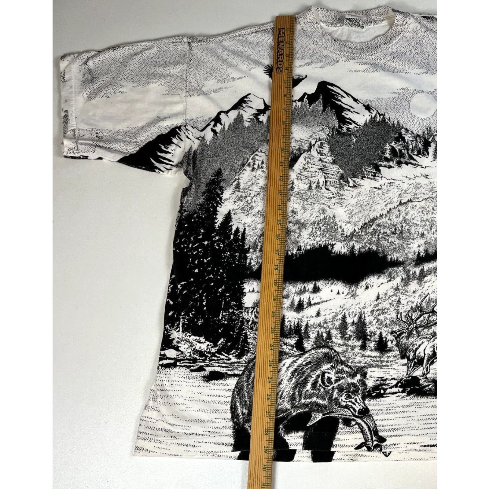 Vintage Summer Fun Men's T-Shirt Vintage Mountain Wildlife Allover Print Sz L Crew Neck Short Sleeve 100% Cotton White Black Graphic Print Size Large Mens Size US L / EU 52-54 / 3 - 7 Thumbnail