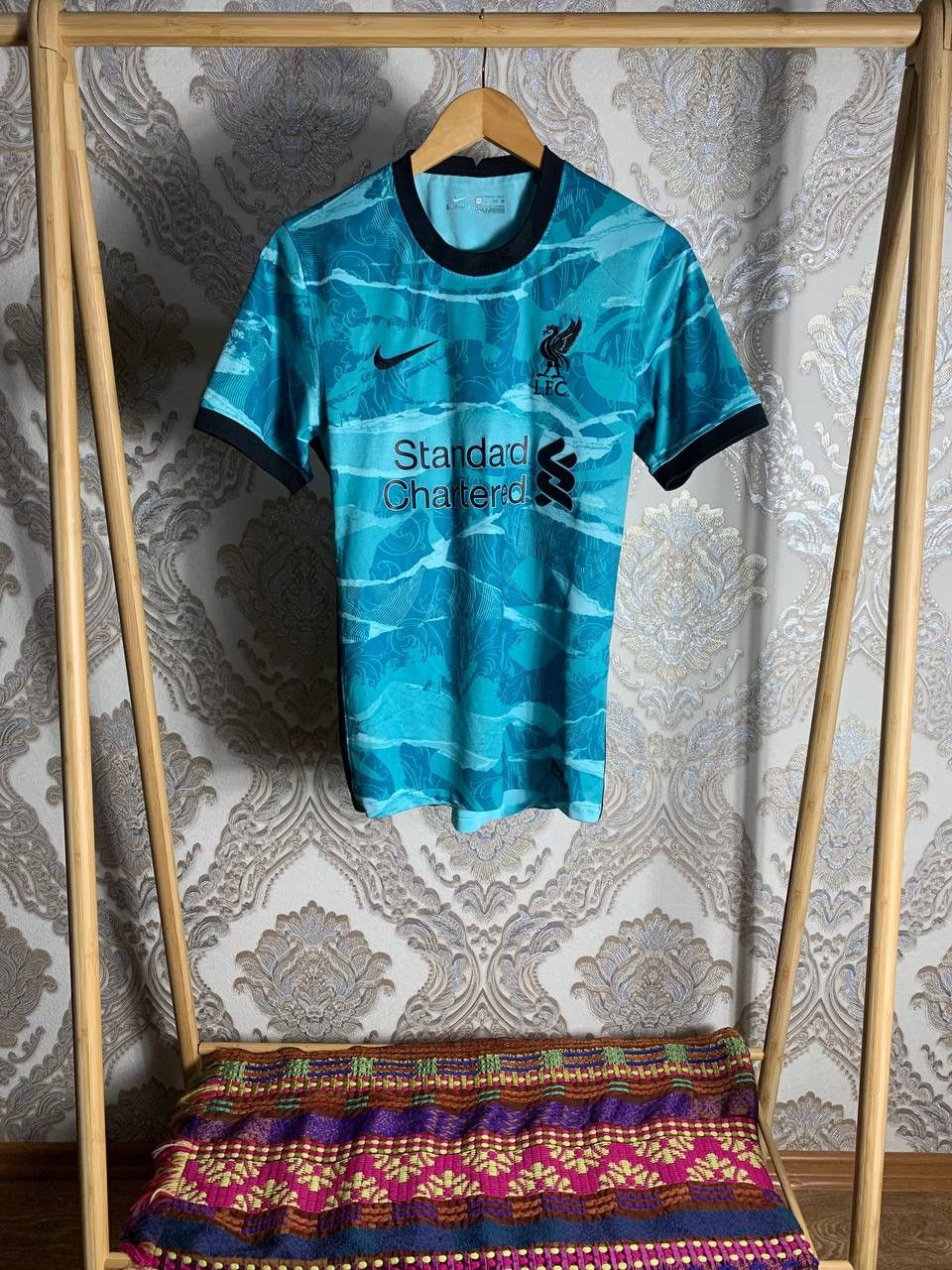 Nike VINTAGE NIKE FC LIVERPOOL ENGLAND SOCCER JERSEY RETRO Y2K Size US XS / EU 42 / 0 - 1 Thumbnail