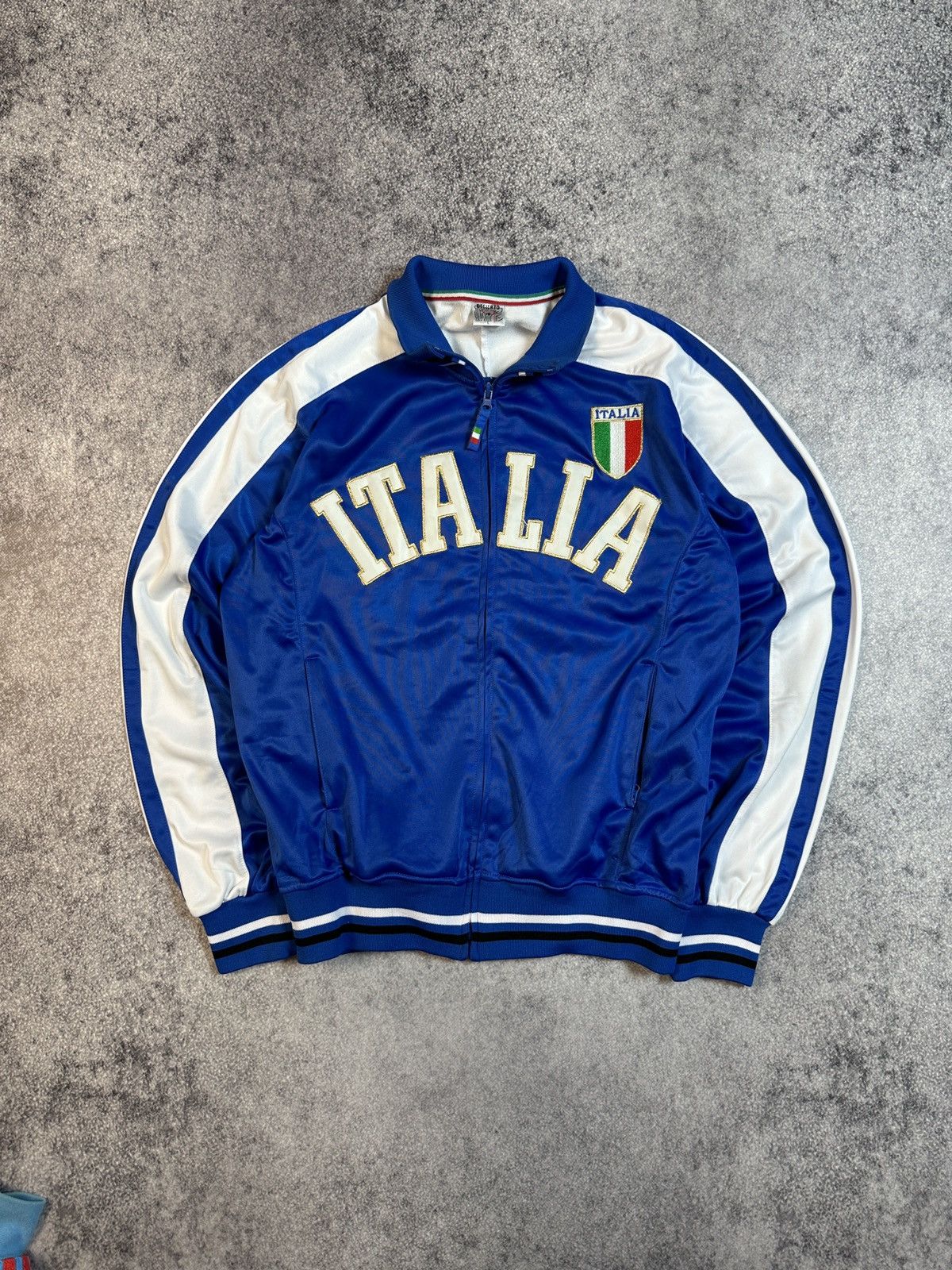 Vintage Y2K Italy Logo Zip Up Jackets Streetwear Rare Casual VTg L Size US L / EU 52-54 / 3 - 1 Thumbnail