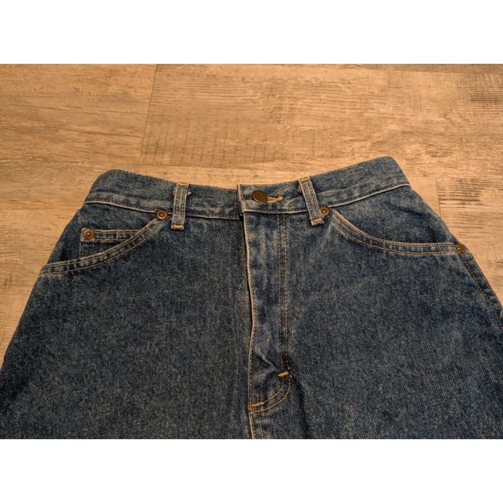 Lee VINTAGE Lee Denim Skirt Jean Skirt High Waisted 26" Waist 19" Long Midi Blue Cotton Denim 80s 90s Womens Skirt Size 26" / US 2 / IT 38 - 2 Thumbnail
