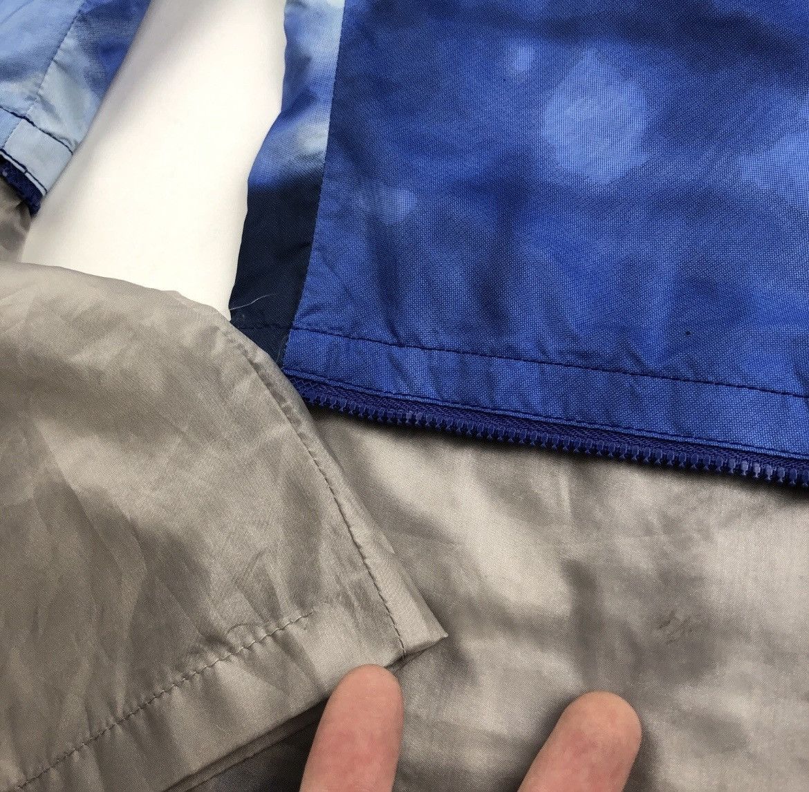 Prada SS 2000 Prada Blue Tie Dye Tech Pants 2 in 1 Shorts Size 50 Size US 36 / EU 52 - 2 Thumbnail