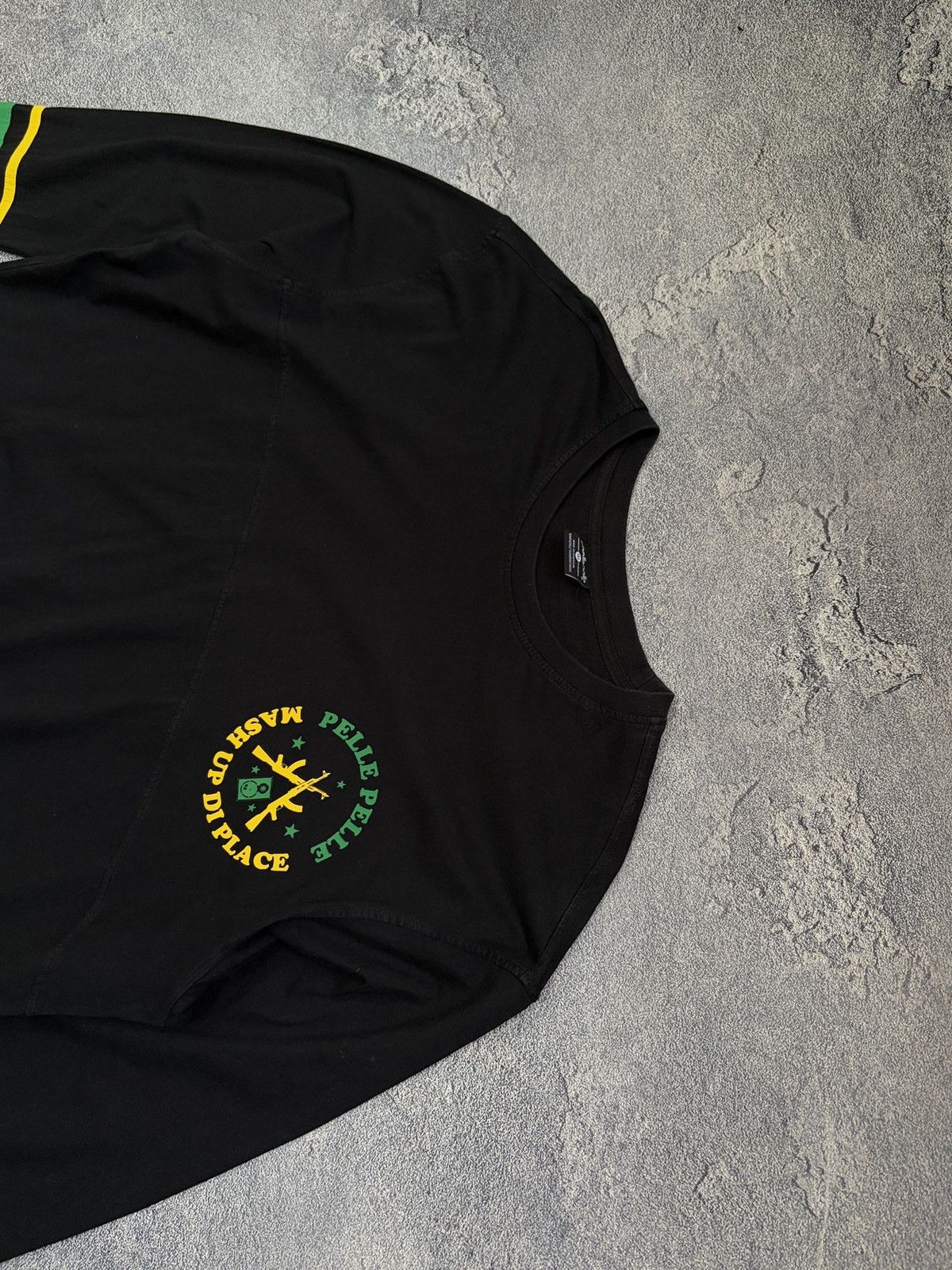 Pelle Pelle Vintage Pelle Pelle AK-47 Graphic Long Sleeve Tee 3XL Size US XXL / EU 58 / 5 - 11 Thumbnail