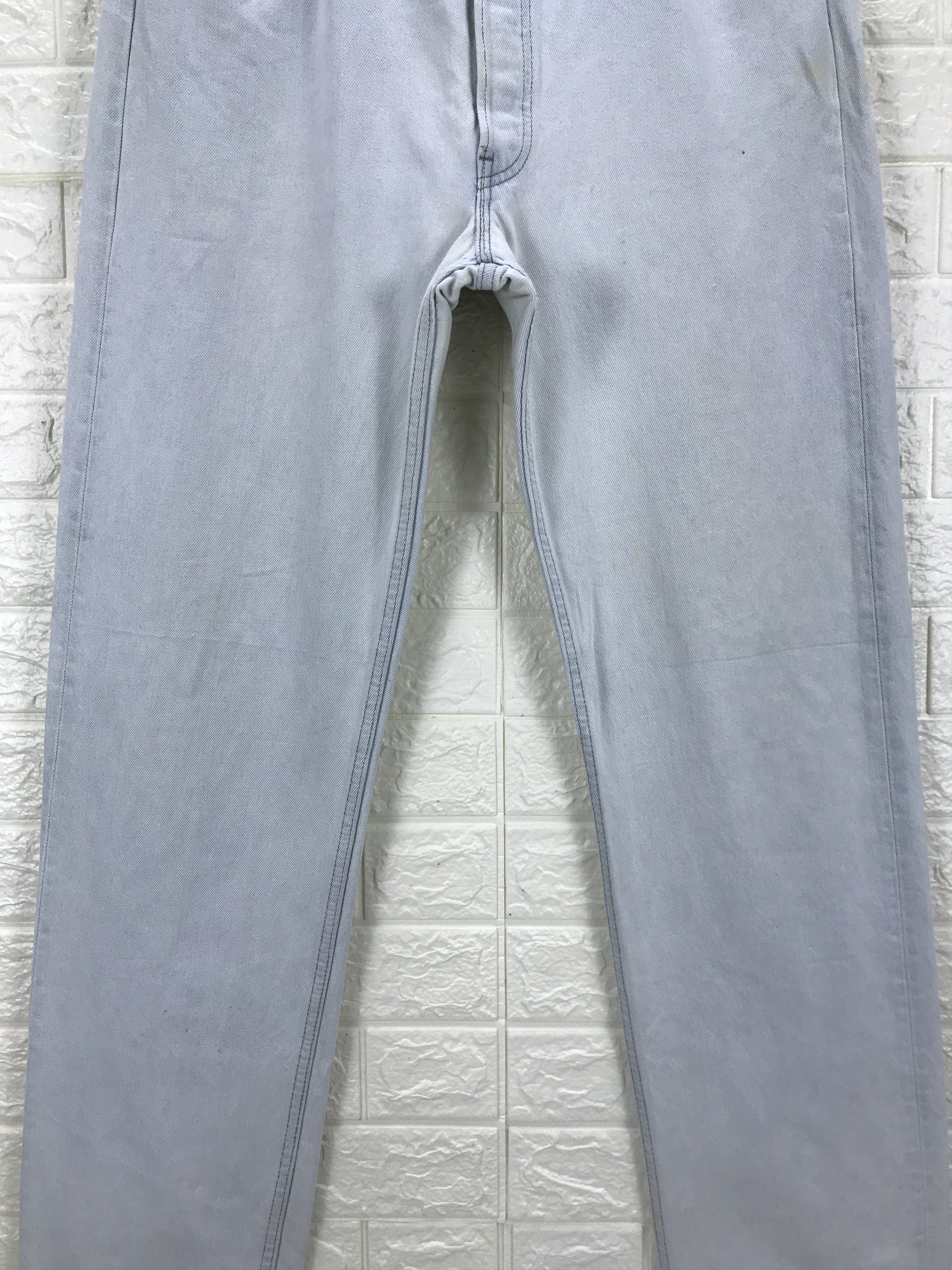 Levi's Vintage 90s Levi's 501 Light Wash Jeans Size US 34 / EU 50 - 3 Thumbnail