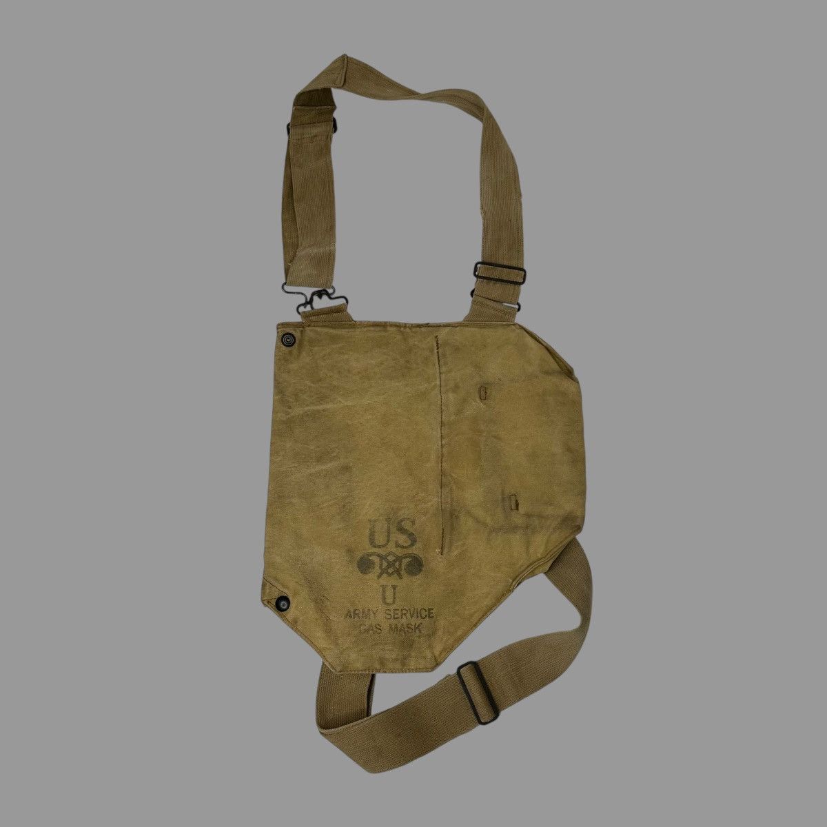 Vintage Vintage ww2 gas mask bag Size ONE SIZE - 1 Thumbnail