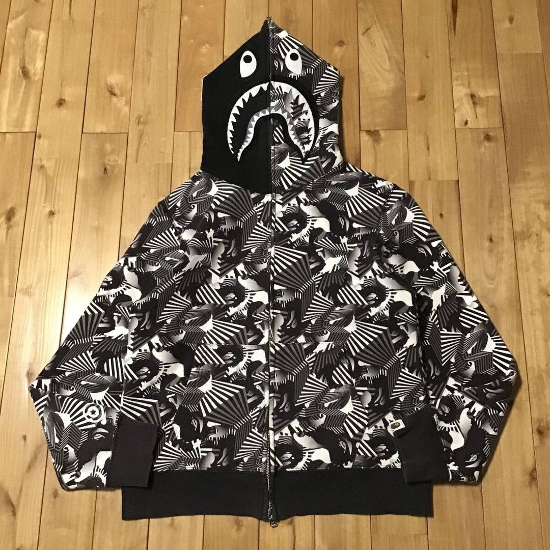 Bape BAPE Dazzle Camo Shark Full Zip Hoodie a bathing ape Size US L / EU 52-54 / 3 - 1 Thumbnail