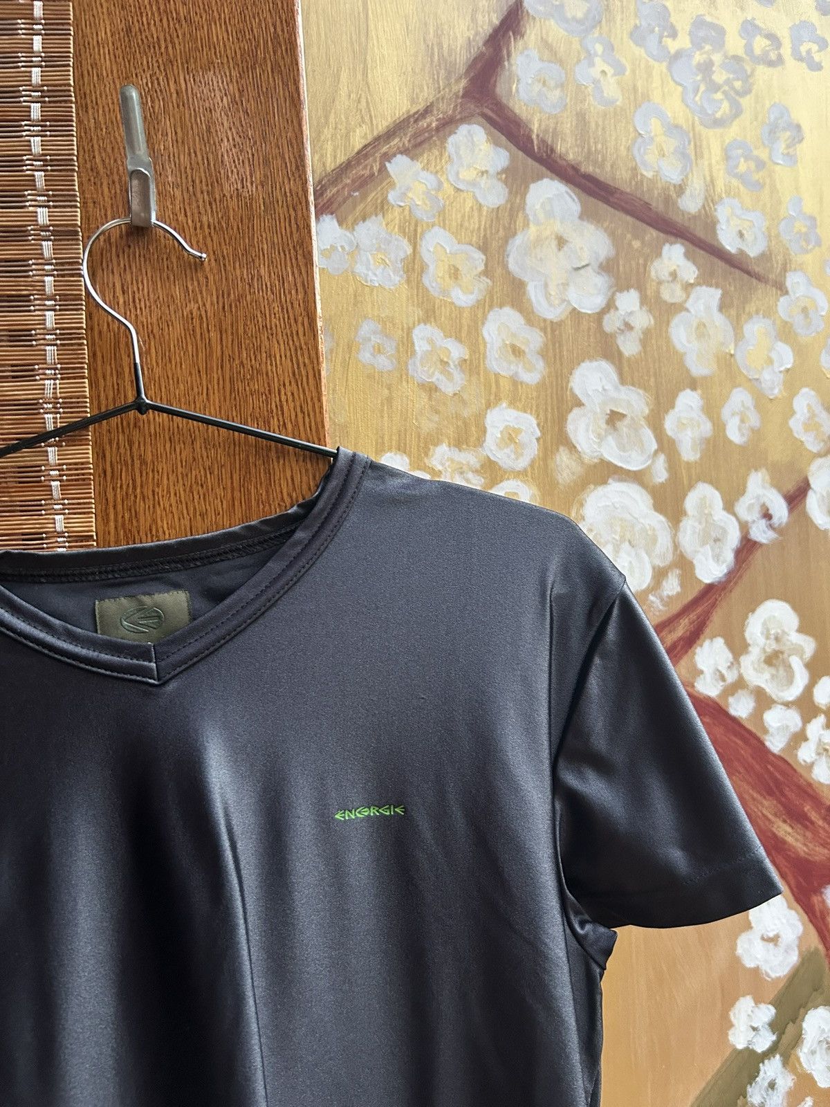 Energie Y2K Energie by Miss Sixty Silky Jersey V-Neck T-Shirt Size L / US 10 / IT 46 - 4 Thumbnail