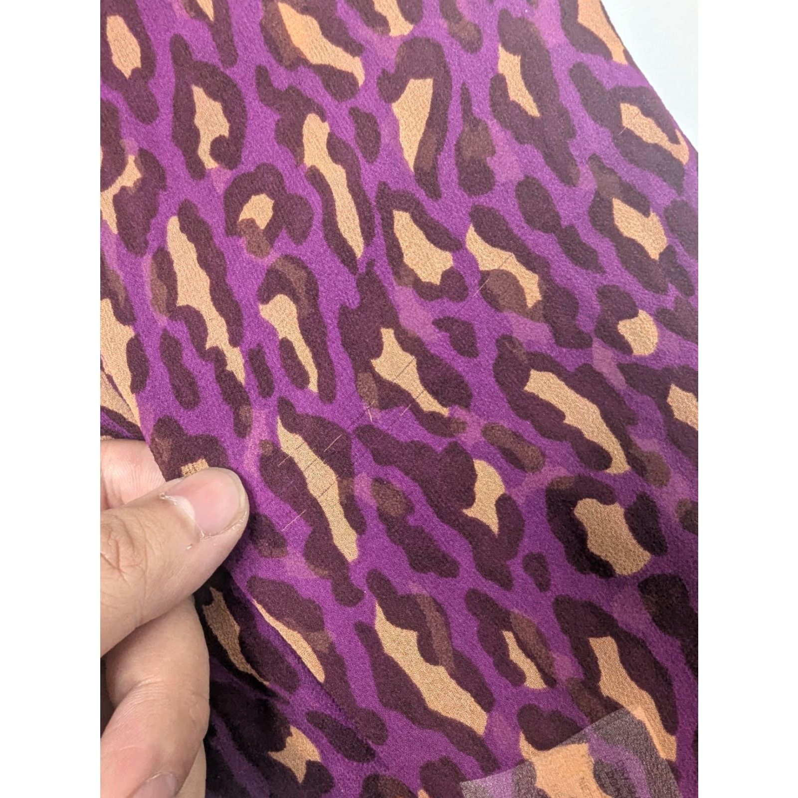 Equipment Equipment Femme Blouse Women XS Purple Silk Sheer Leopard Button Front 100% Silk Size XS / US 0-2 / IT 36-38 - 4 Thumbnail