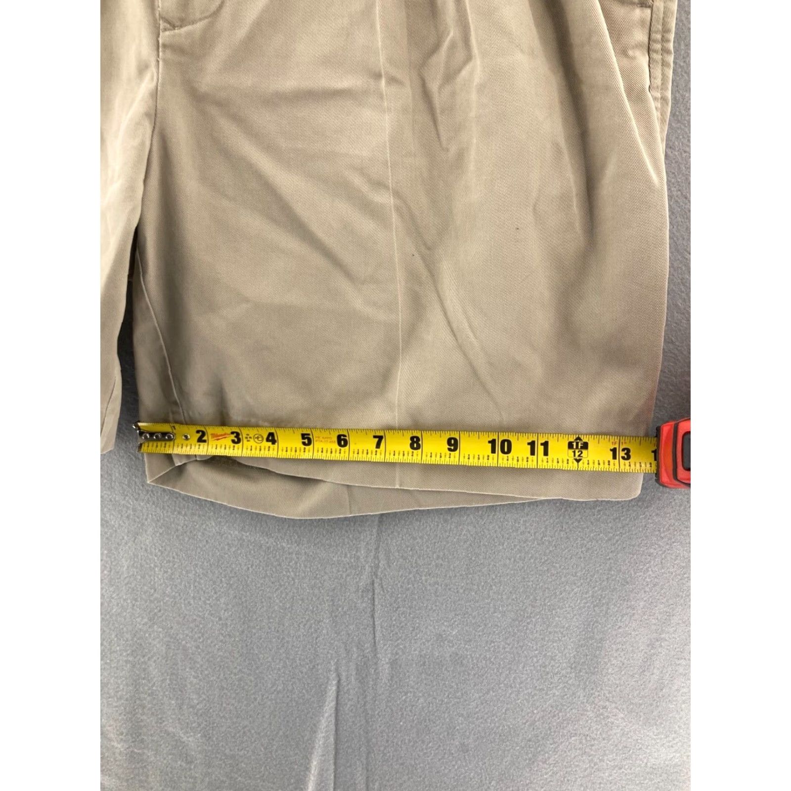 Izod VTG IZOD Club Shorts Men 38 Beige Chino Pleated Front Pockets Casual Preppy Golf Size US 38 / EU 54 - 5 Thumbnail