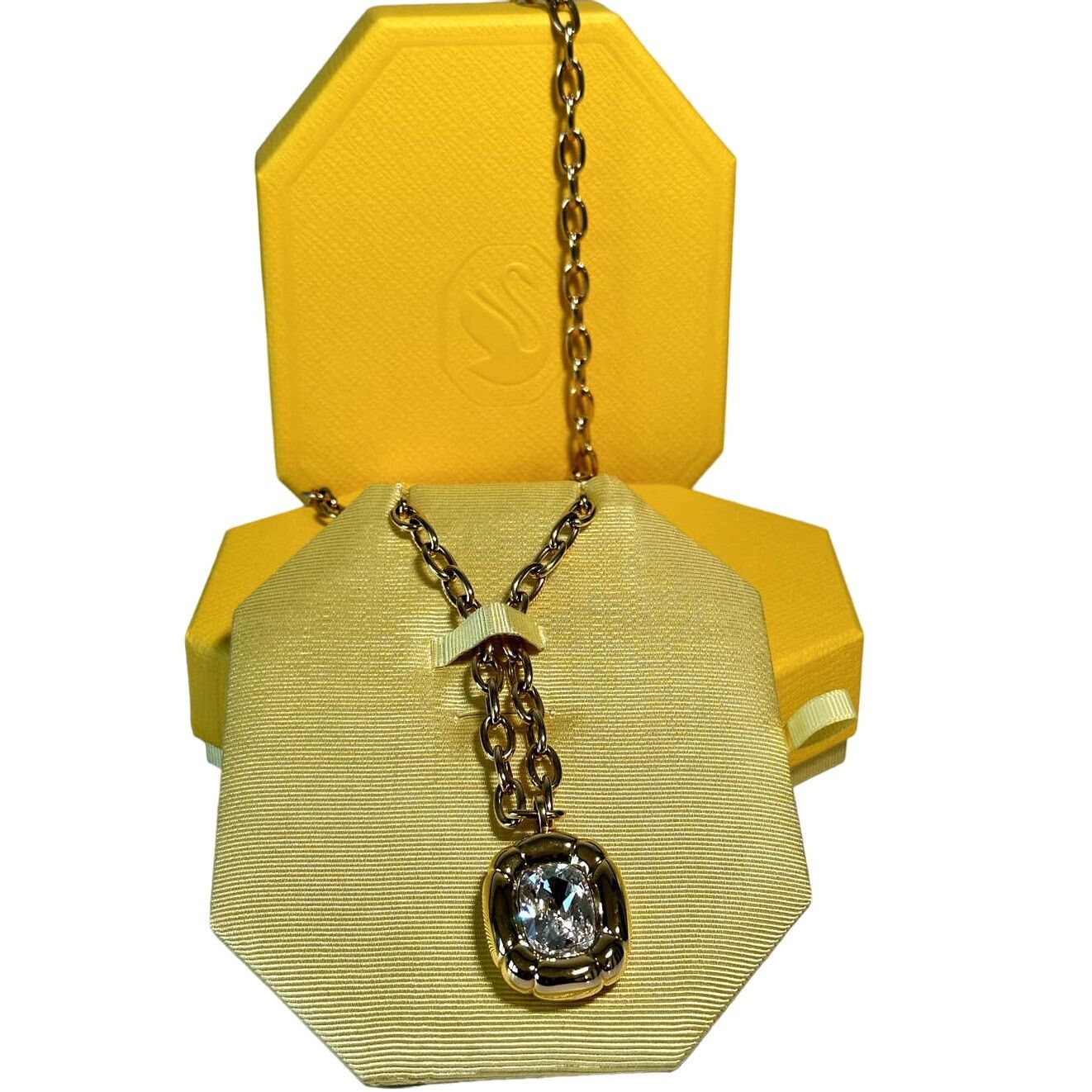 Swarovski Swarovski Dulcis pendant Cushion cut crystals Necklace Size ONE SIZE - 3 Thumbnail
